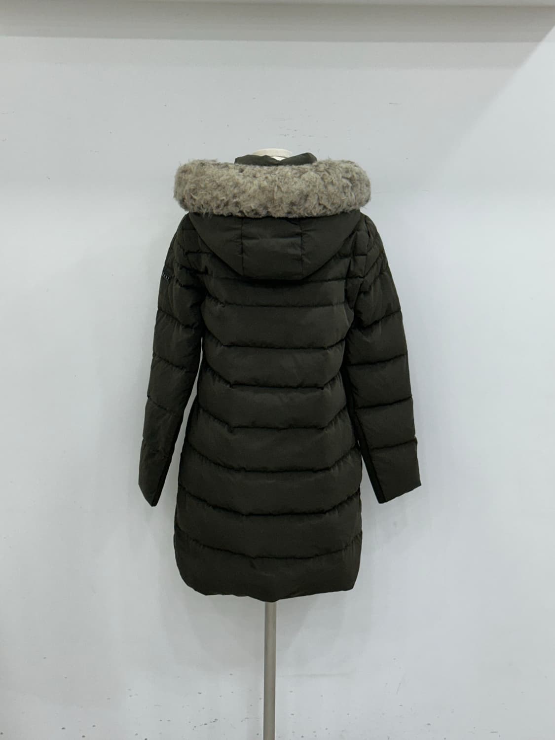 도나카란 DK 오리털 패딩 상품이미지6