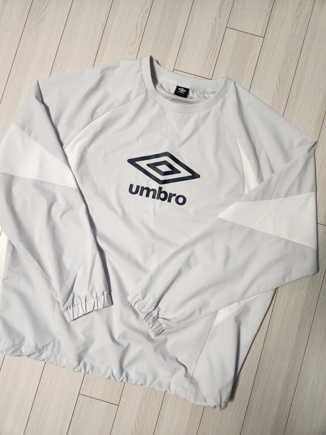 새상품급)엄브로 더블컷 긴팔 피스테 그레이(UQ221SWT53)사이즈11 상품이미지1