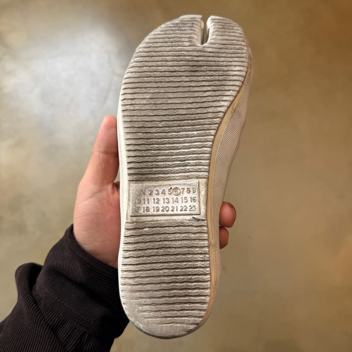 00S 메종마르지엘라 MM6 타비 슈즈 시그니쳐 타비 로우 상품이미지3