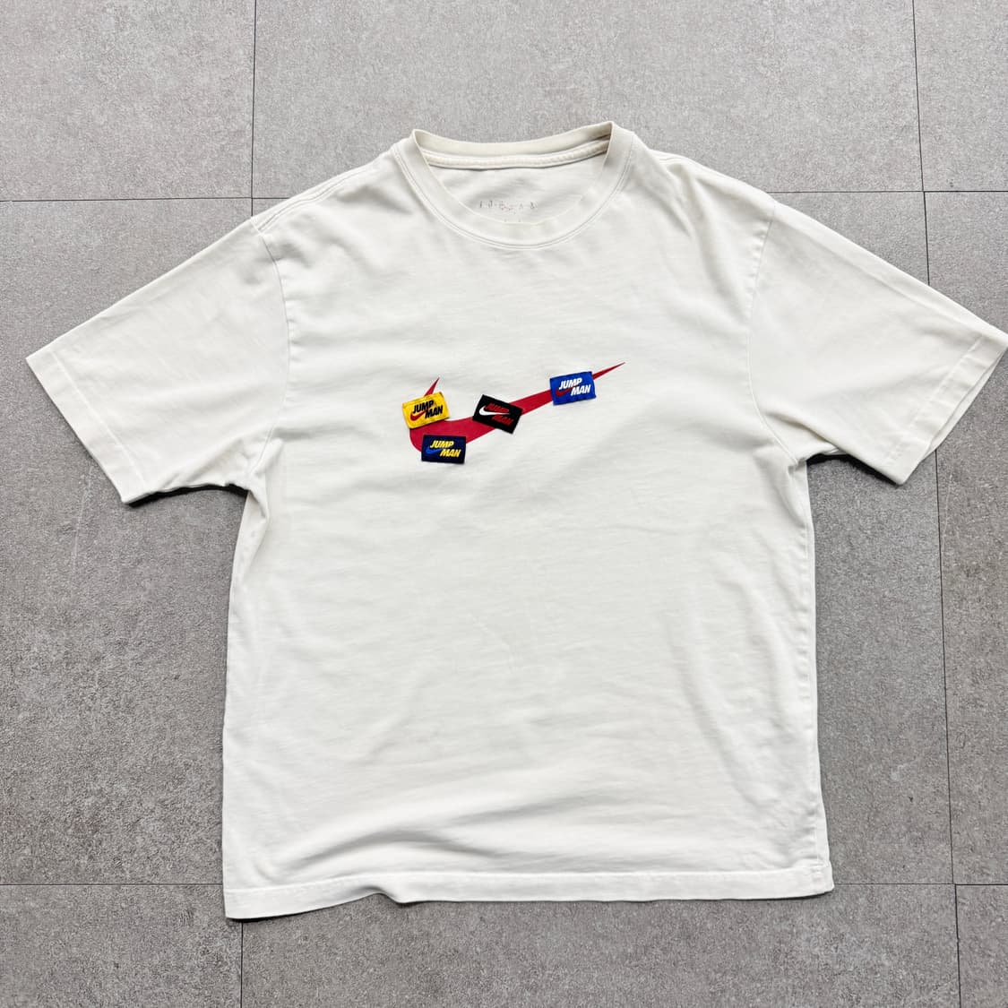 나이키 점프맨 패치 로고 반팔 티셔츠 아이보리 (M)  상품이미지3