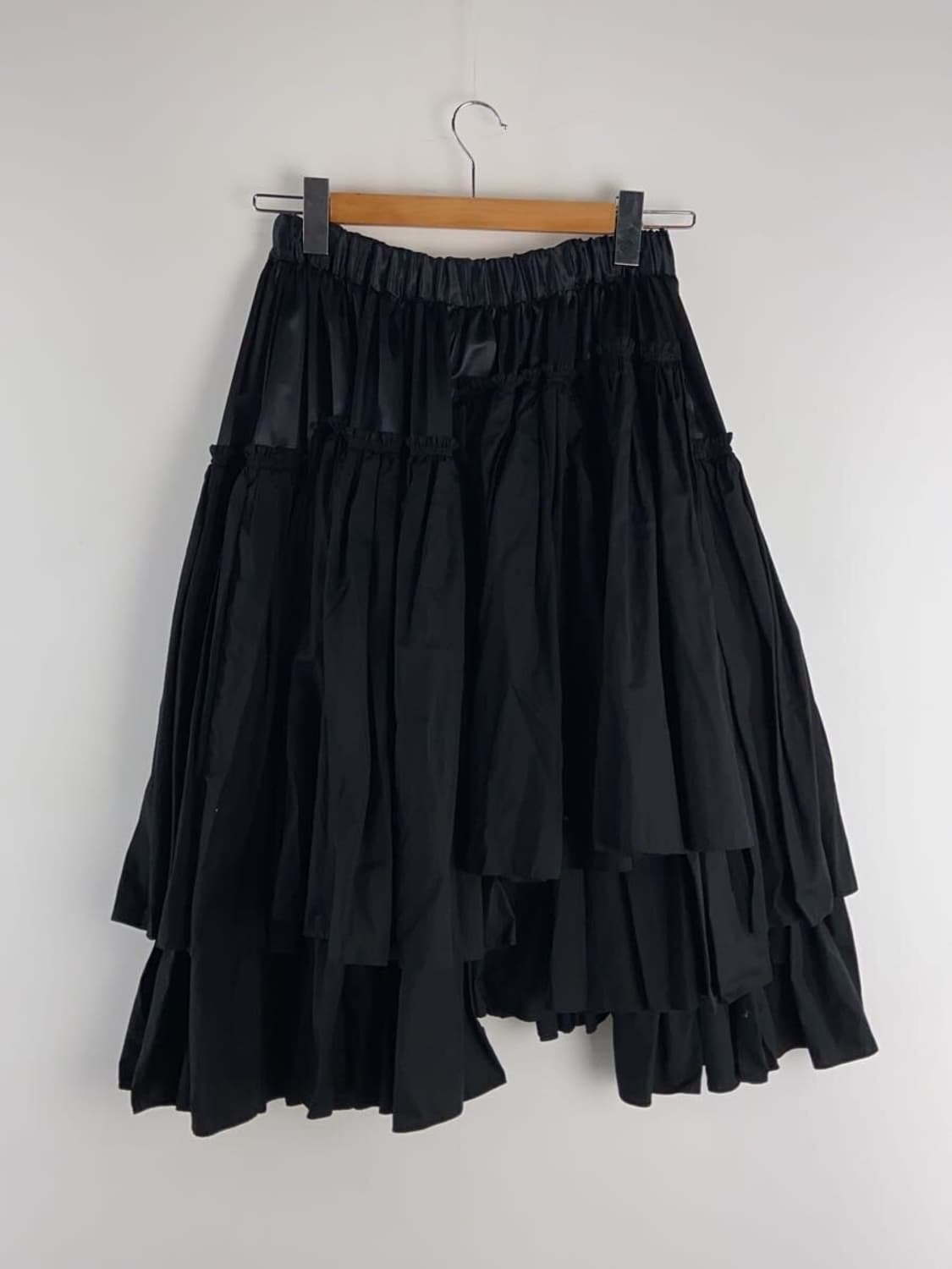 24ss 꼼데가르송 꼼데가르송 비대칭 프릴스커트 xs 상품이미지3
