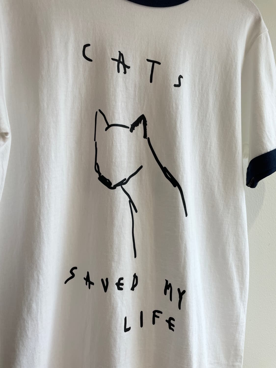 윈드엔드씨 Levi Pata “CATS” 티셔츠 상품이미지2