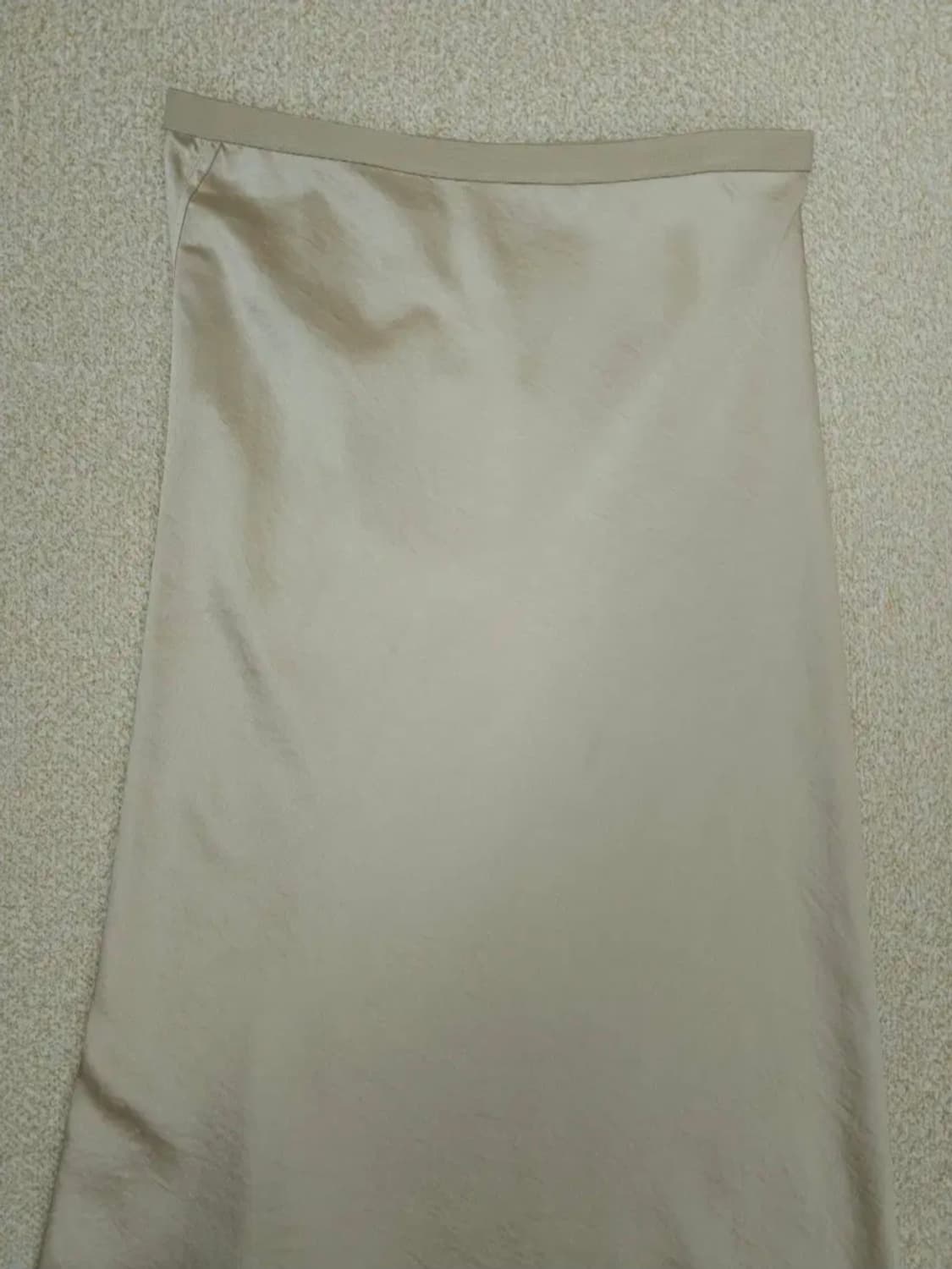 (M/새상품)ORR 오르 여성 새틴 릭 스커트 밴딩 상품이미지4