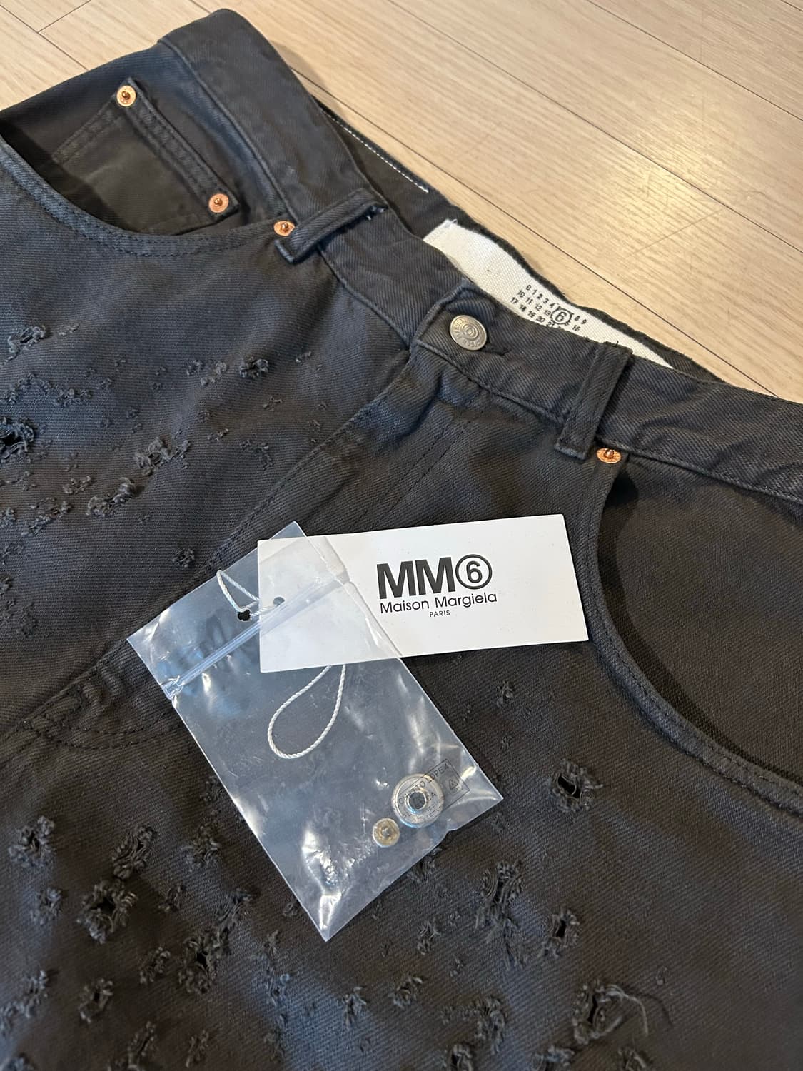 [32] MM6 마르지엘라 디스트로이드 데님 팬츠 상품이미지7