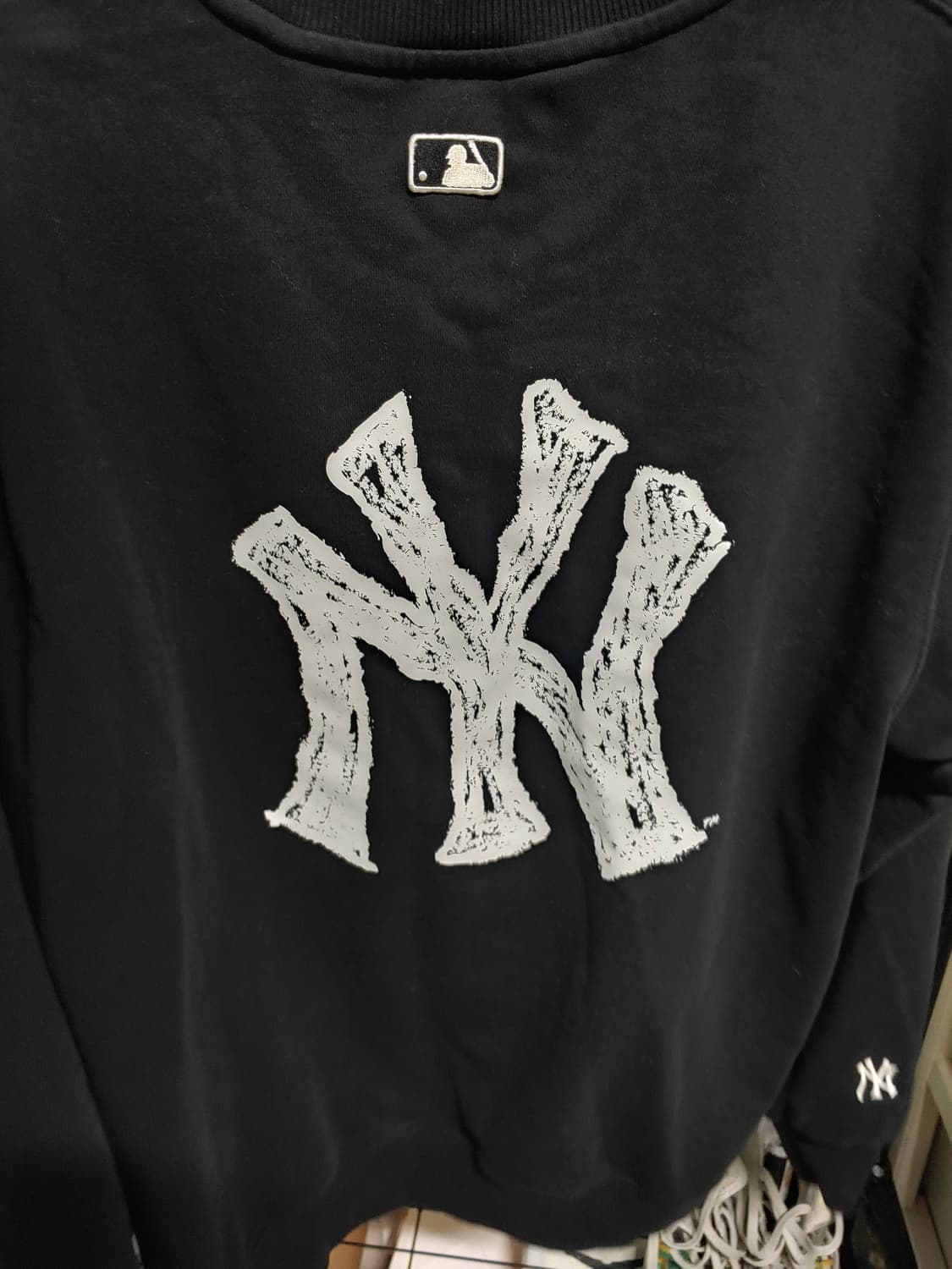 뉴욕 양키스 맨투맨 블랙 상품이미지2