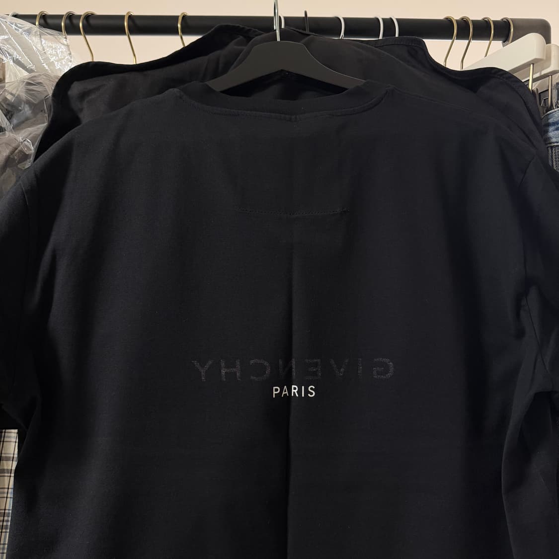 지방시 코튼 리버스 슬림핏 티셔츠 블랙 XL 상품이미지6