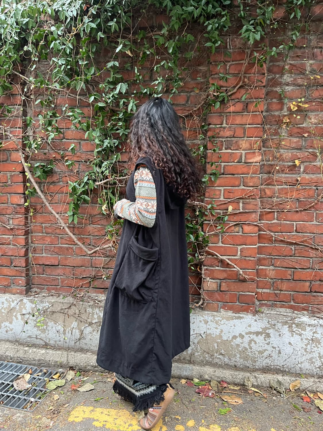 데일리무드 블랙 코듀로이 후드 원피스 상품이미지7