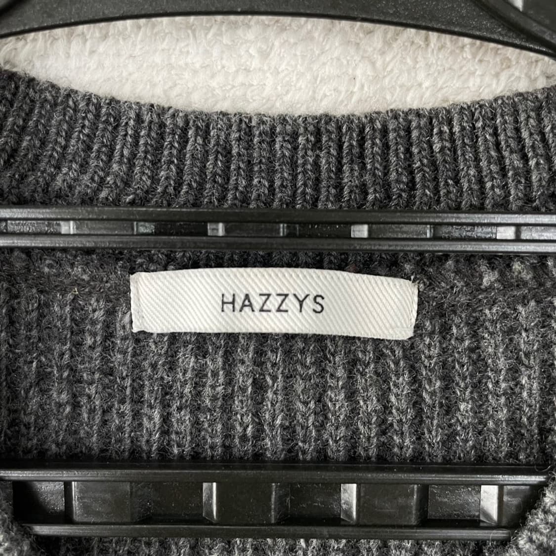 90 헤지스 레이디스 페어아일 2023 니트조끼 베스트 상품이미지4