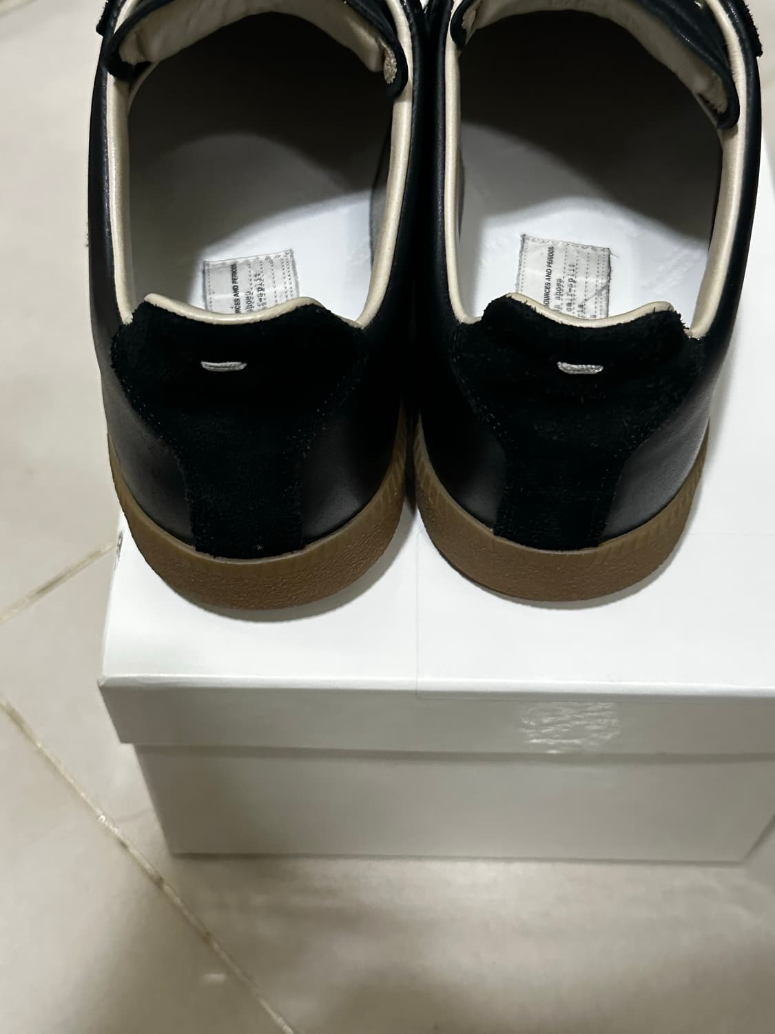 메종 마르지엘라 카프스킨 레플리카 스니커즈 블랙 상품이미지3