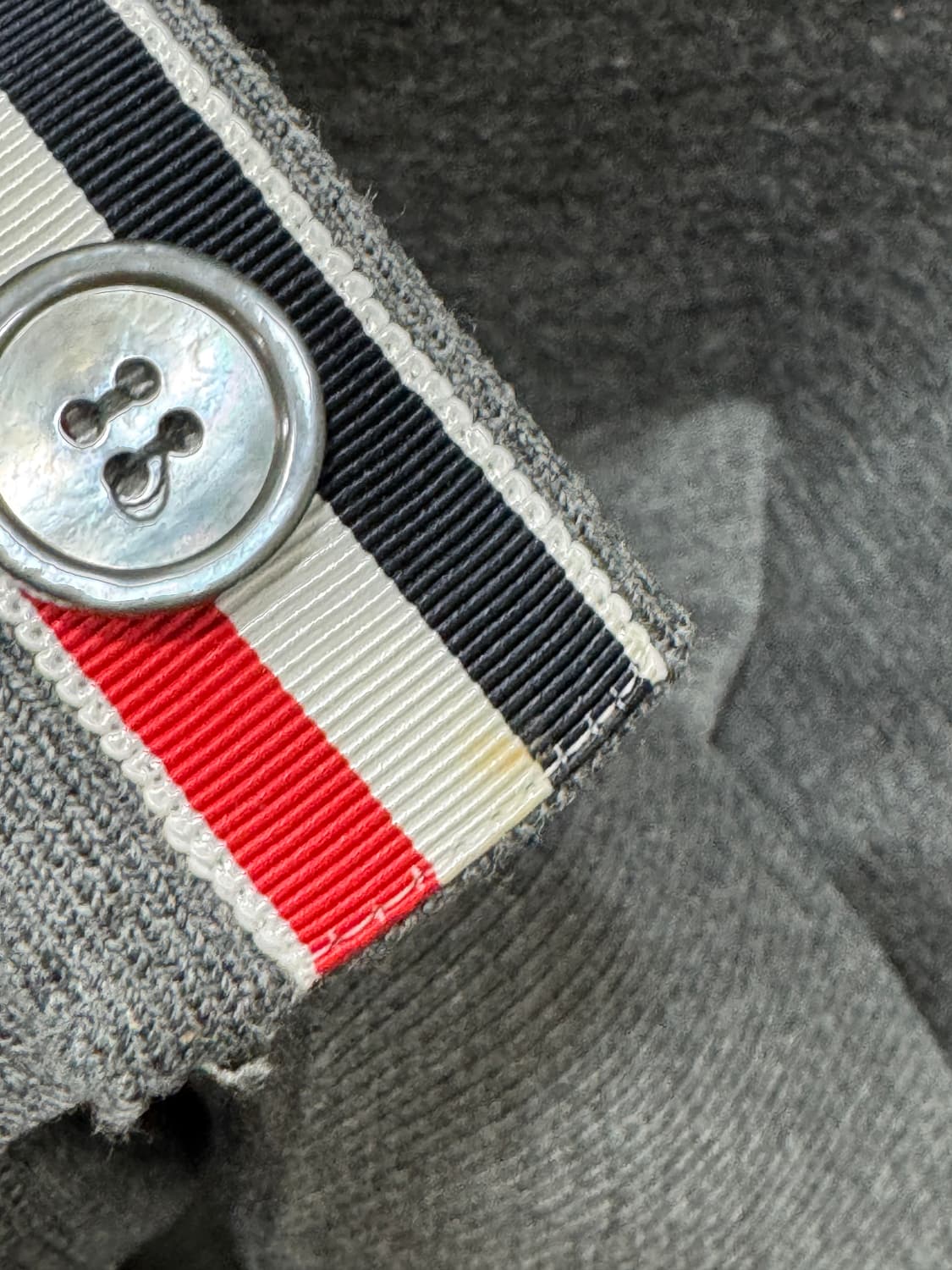 톰브라운 메리노 가디건 2사이즈  상품이미지3