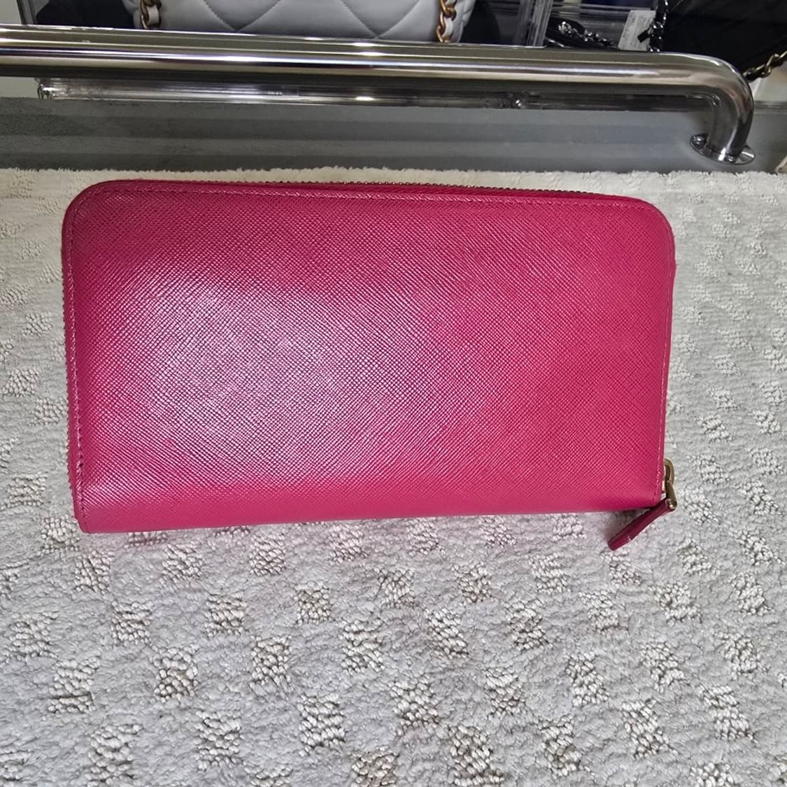 [중고/정품] 프라다 사피아노 피오코 지퍼 장지갑 피오니아 (핑크) 상품이미지3