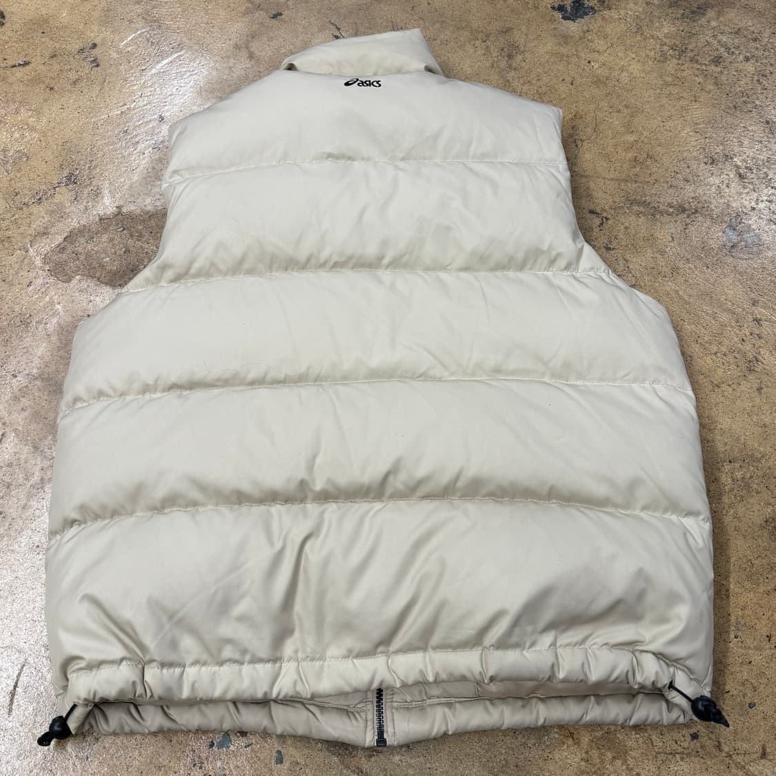 아식스 베이지 패딩 조끼 105 상품이미지3