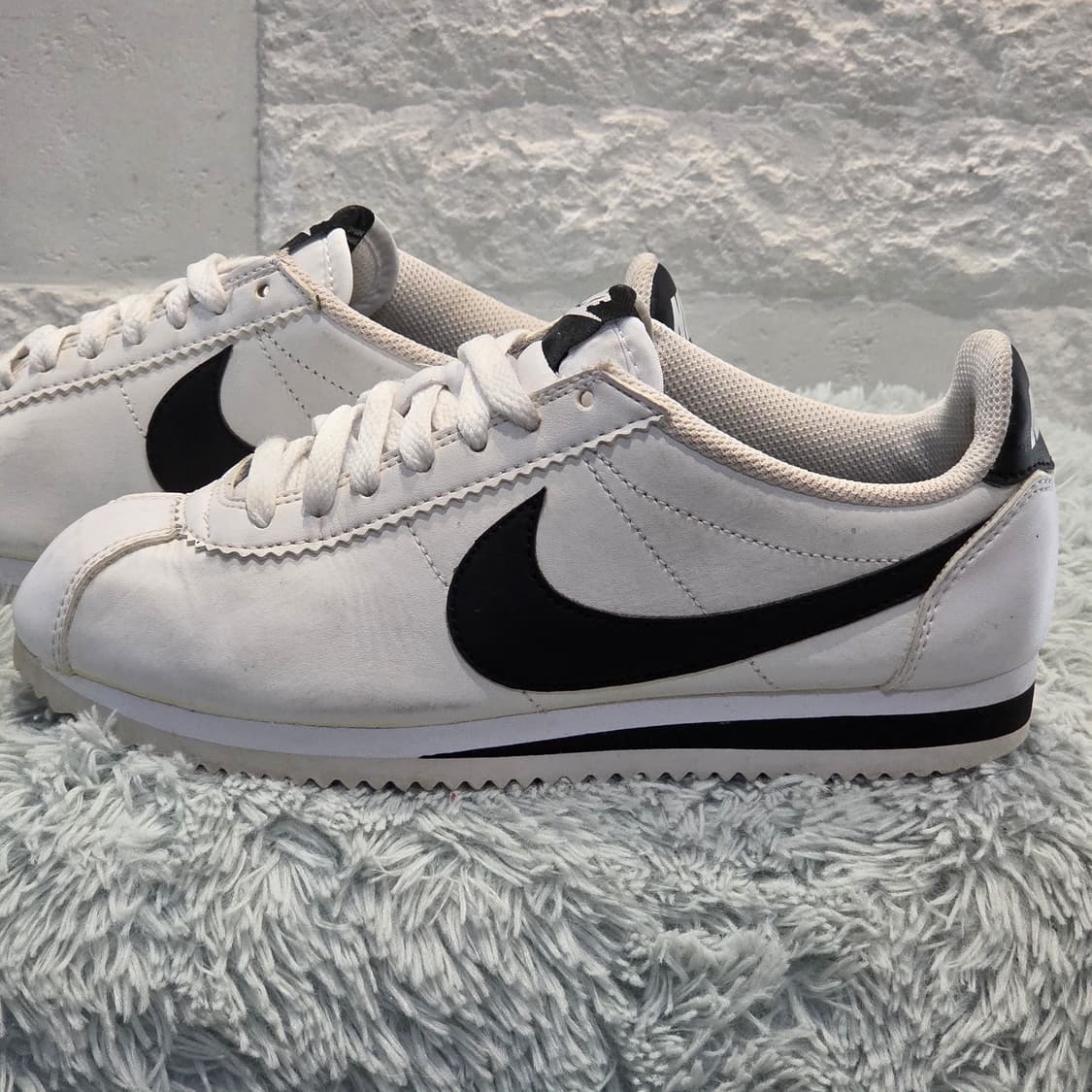 6x-1:Nike 나이키 클래식 코르테즈 화이트/블랙 (235) 상품이미지2