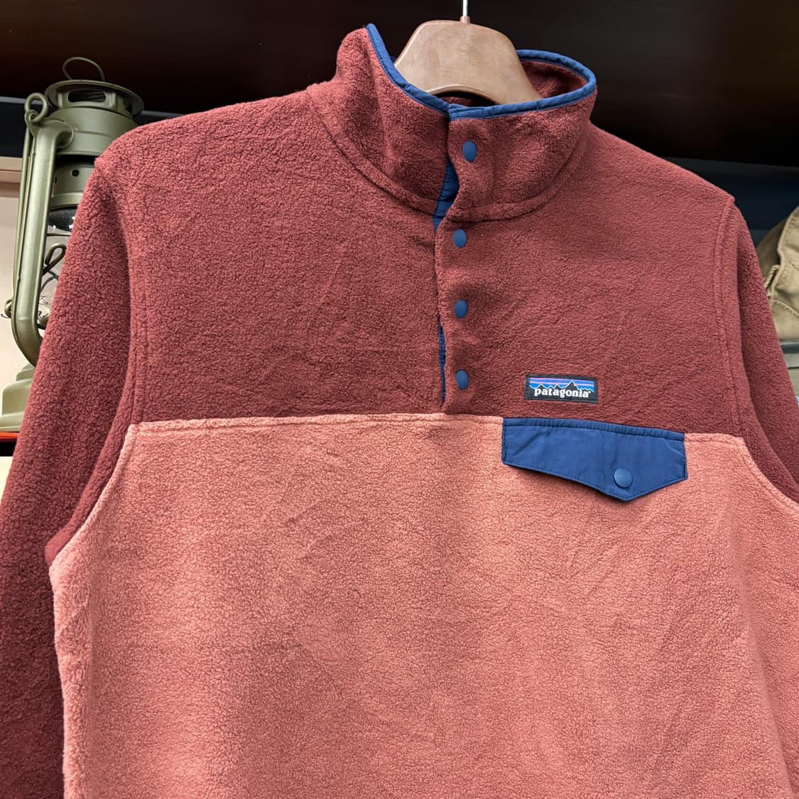 파타고니아 라이트웨이트 신칠라 스냅-T 플리스 풀오버 살몬&로즈 N667 상품이미지3