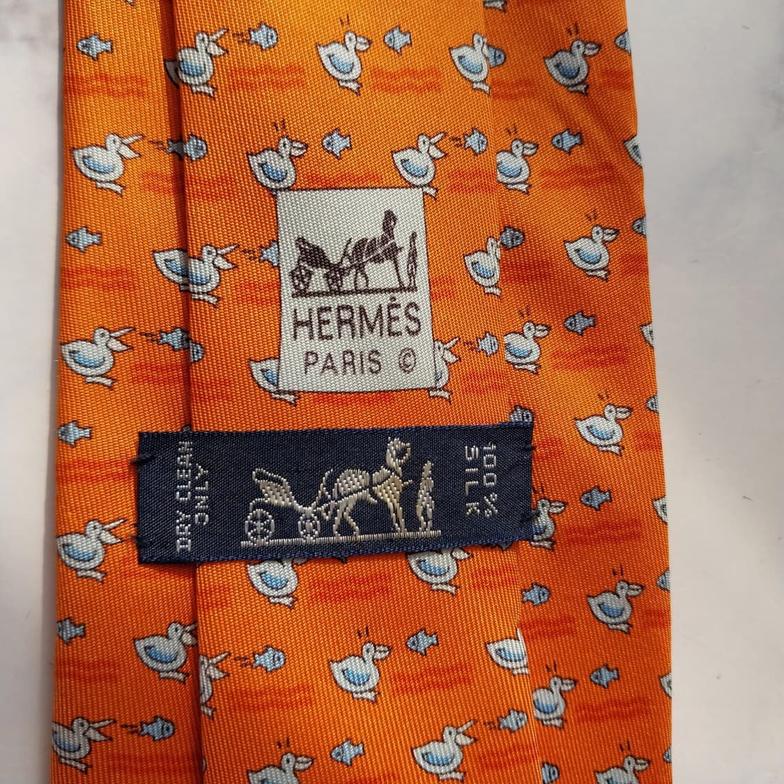 에르메스 실크 펠리칸 모티브 넥타이 9.4cm A등급 K2116
 상품이미지6