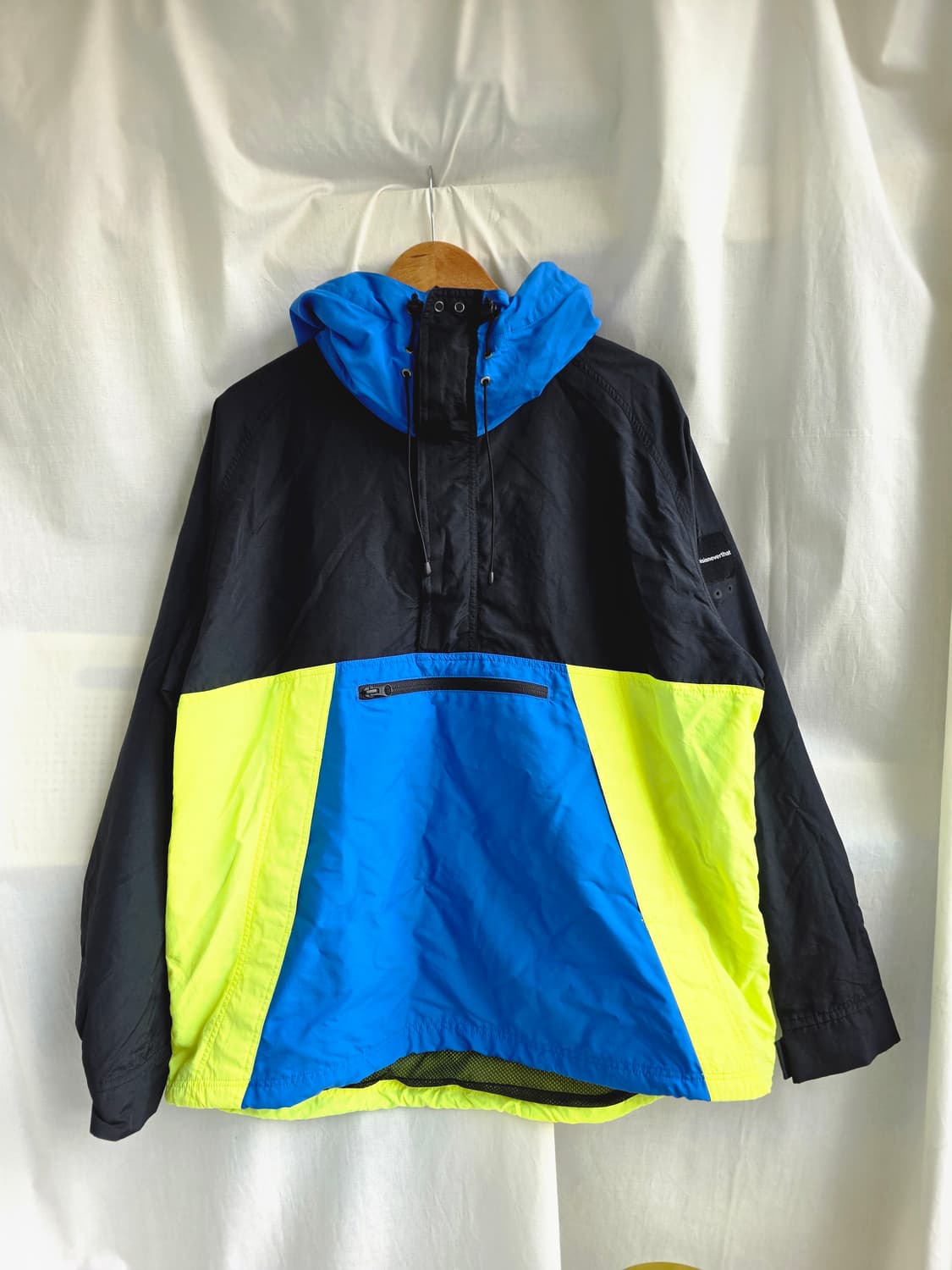 디스이즈네버댓 아노락 바람막이 자켓
L 상품이미지1