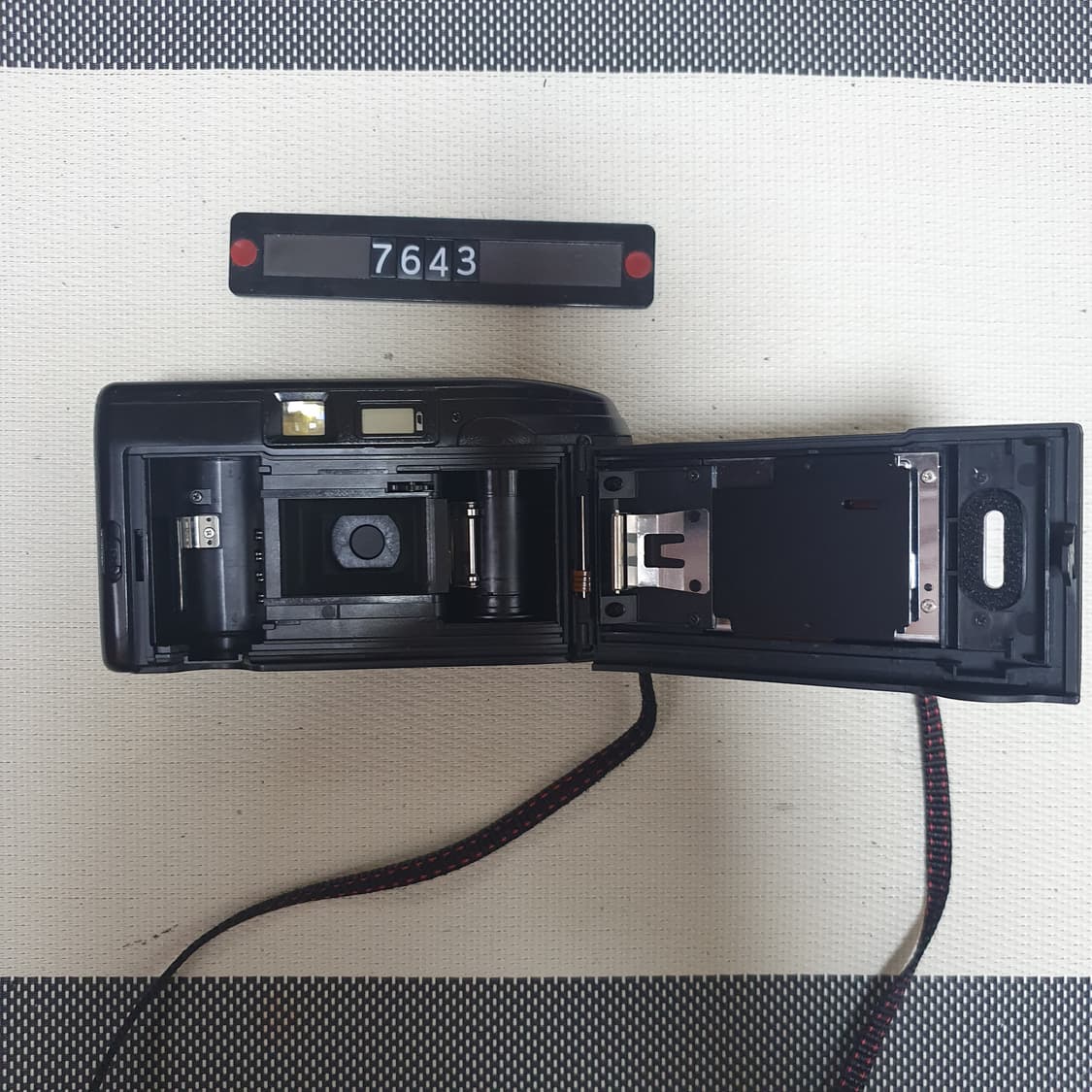 현대 오토캠 700 필름카메라 상품이미지5