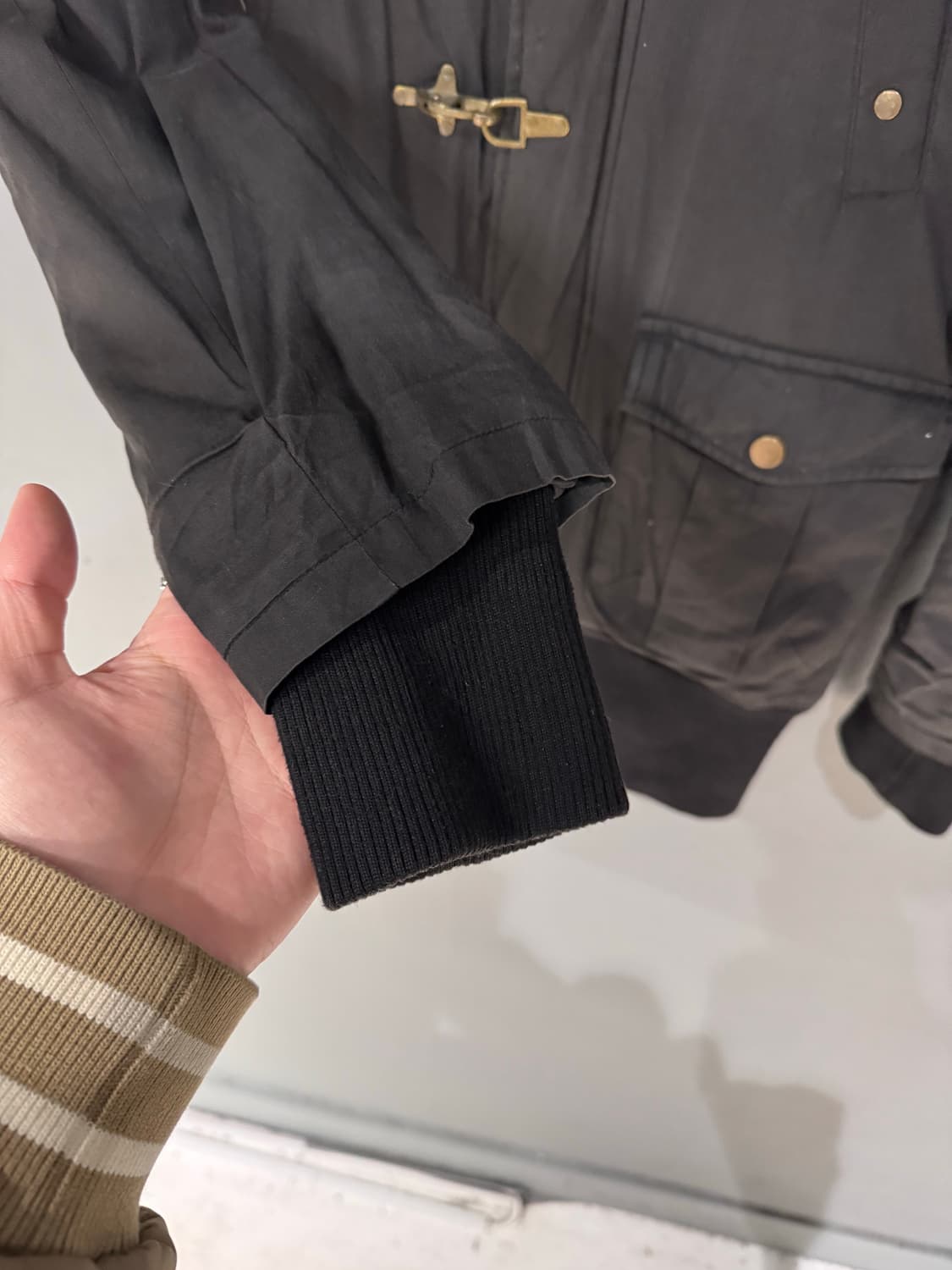 Anne 버클 디테일 후드 점퍼  상품이미지7