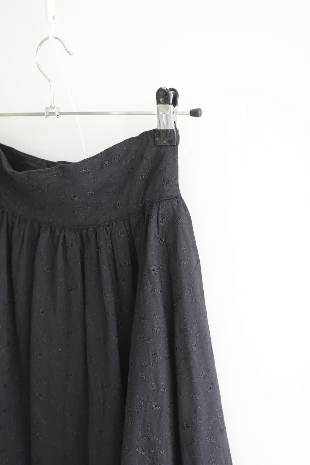 Peyton place 블랙 펀칭 레이스 롱 스커트 상품이미지5