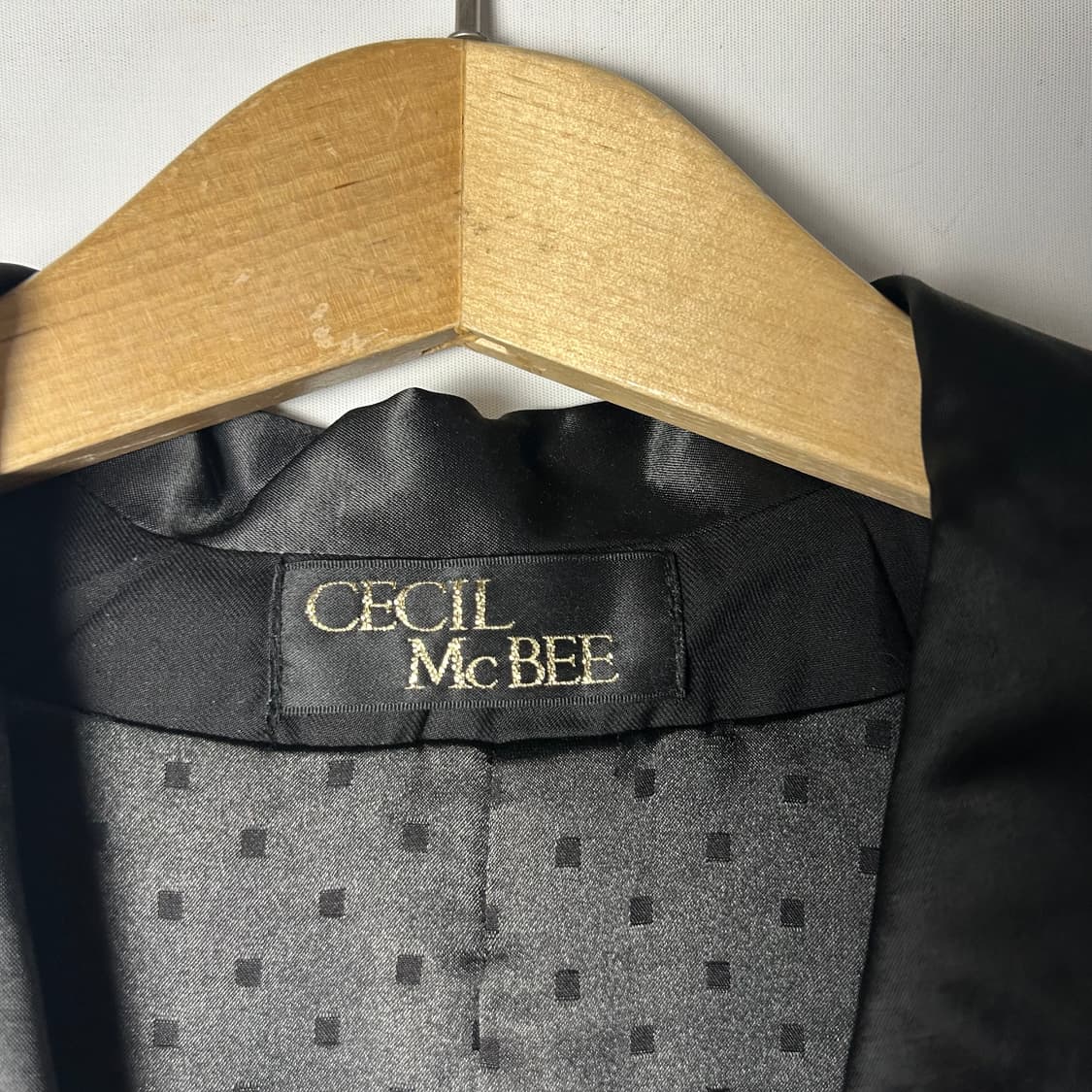 [CECIL McBEE] 세실맥비 새틴 숄카라 베스트 상품이미지5