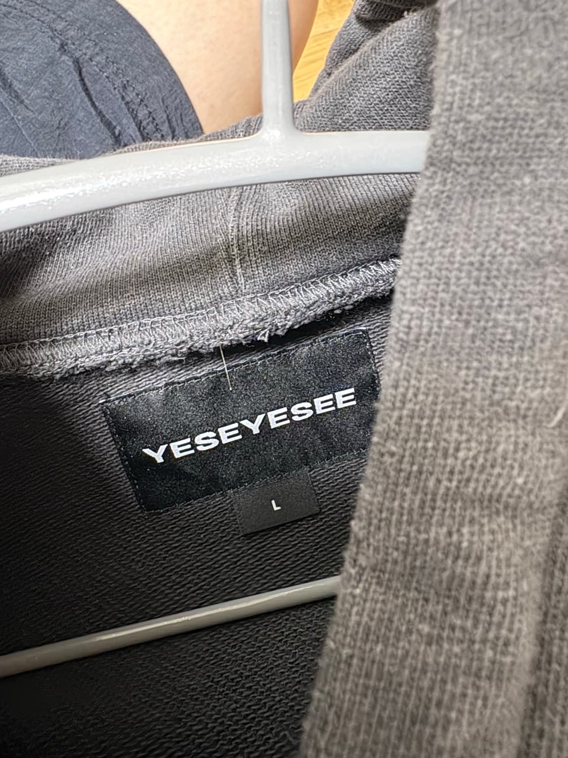 예스아이씨 후드티 Racing 22 hoodie Gun Metal 상품이미지5