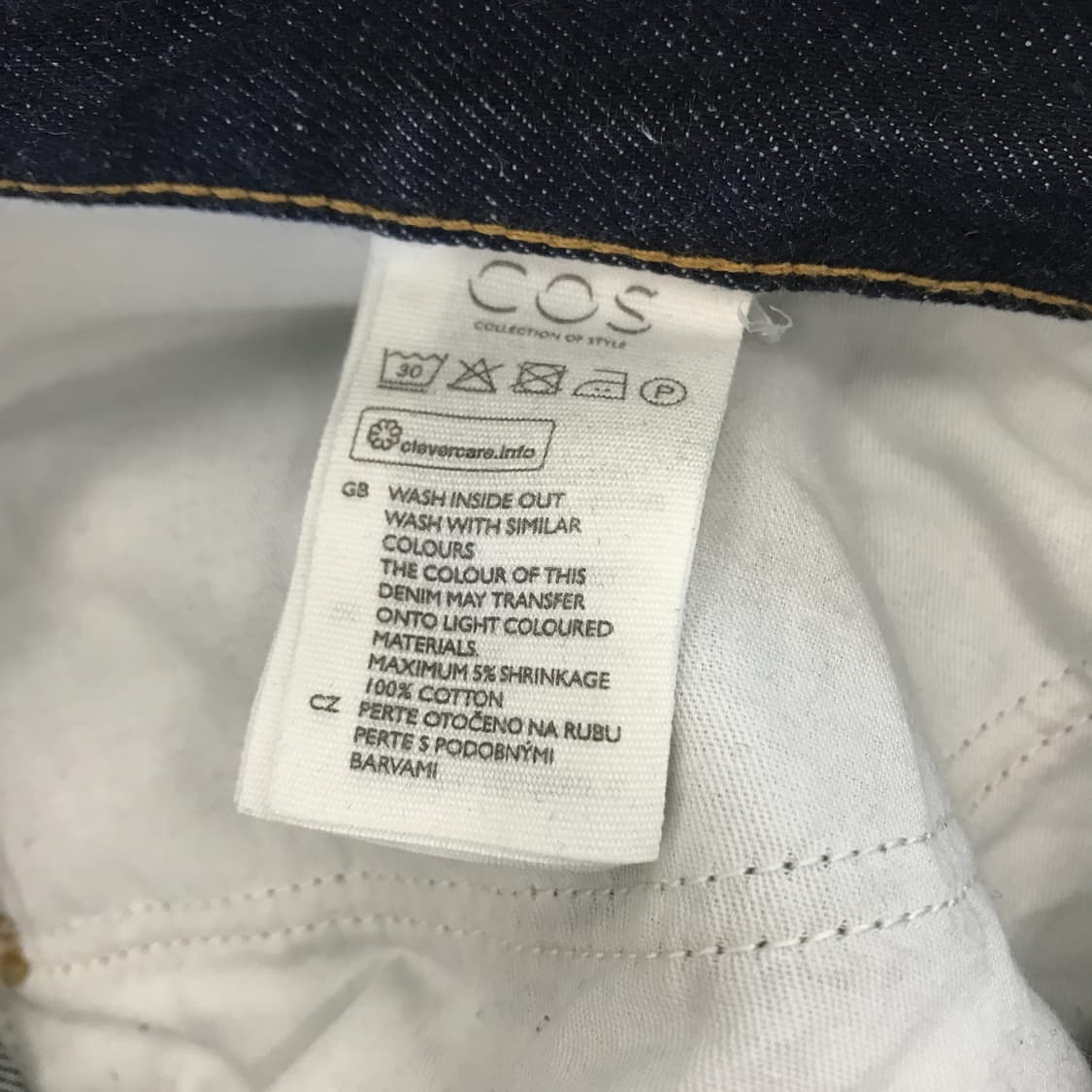 COS 코스 레귤러핏 미드라이즈 테이퍼드 데님 [30x32] 상품이미지5