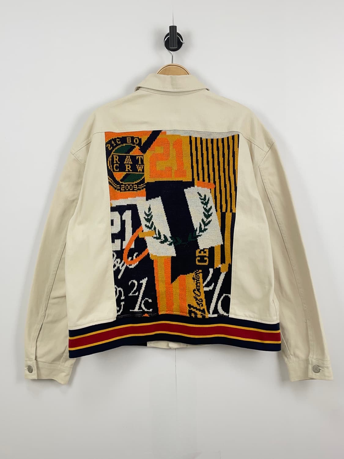 로맨틱크라운 백패치 배색 데님 자켓 상품이미지4