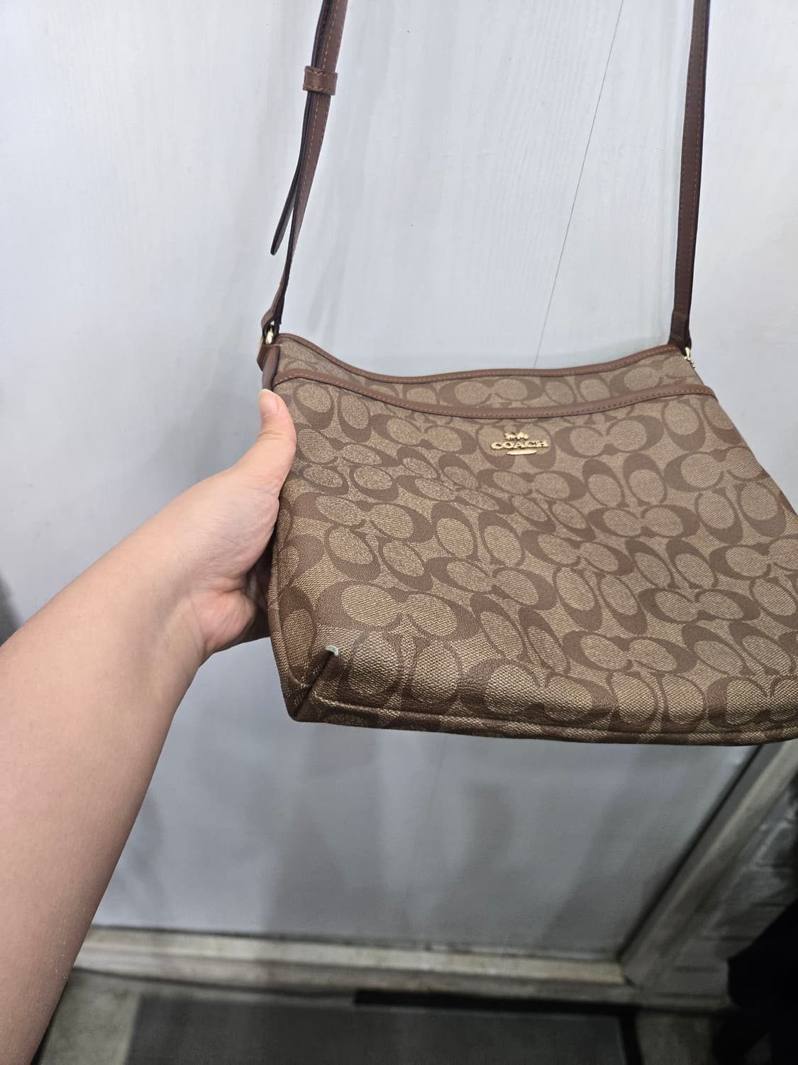 남녀공용 )) COACH 코치 크로스백! 수납공간 넓어요!~ 상품이미지8