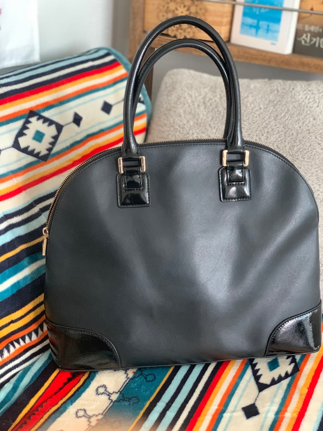 토리버치 블랙 사첼백 상품이미지3