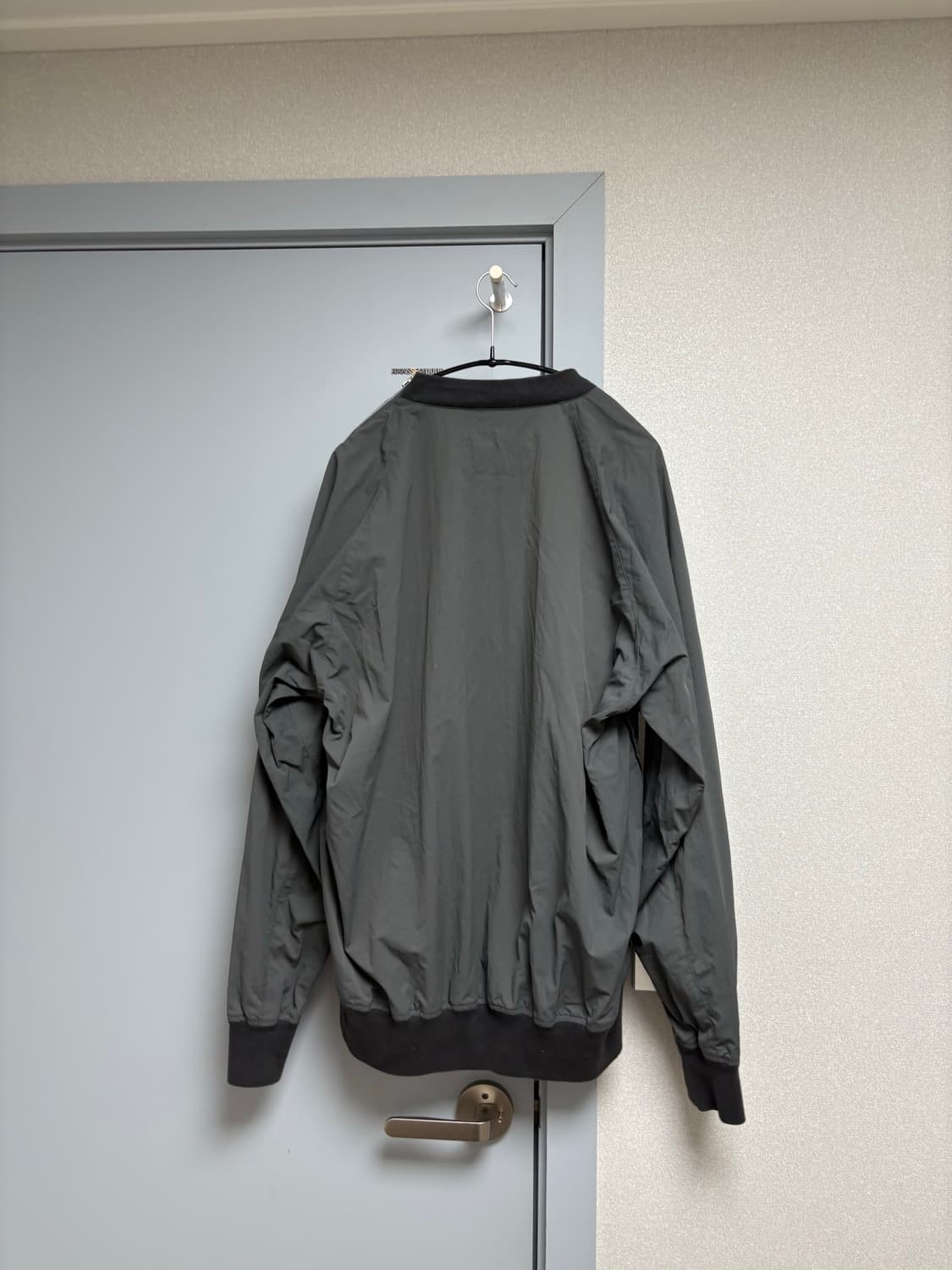 Sacai 나일론 포켓 맨투맨 회색 상품이미지3