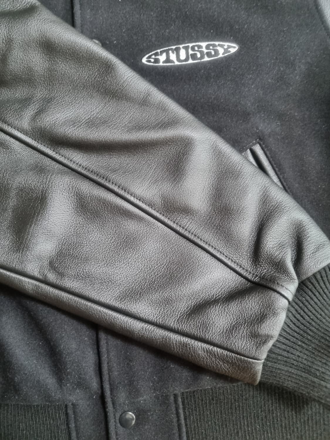 스투시 글로브 바시티 블랙 상품이미지5