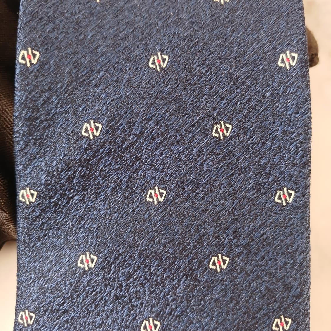 에스 티 듀퐁 실크 네이비 패턴 넥타이 8.2cm A등급 A19275
 상품이미지7