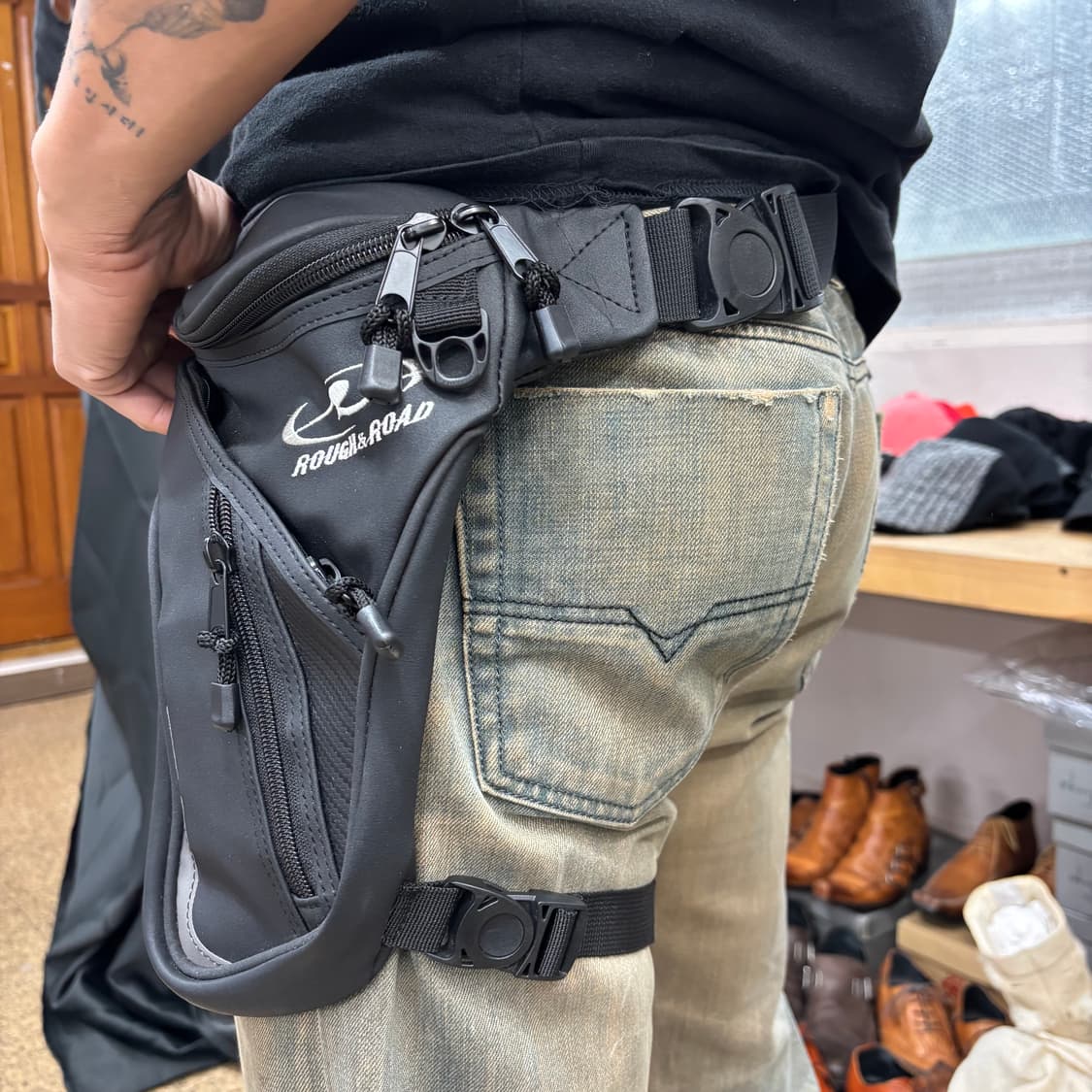 러프앤로드(Rough&Road) 라이딩 레그백 - 블랙 상품이미지5
