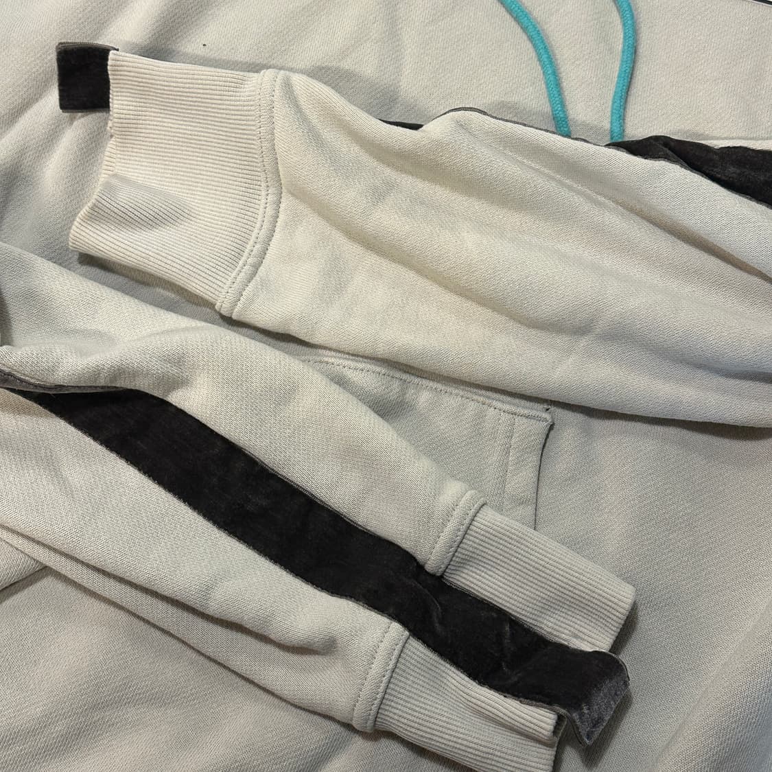 루드 x 푸마 타겟 벨벳 라인 후드티 (XL-XXL) 상품이미지8