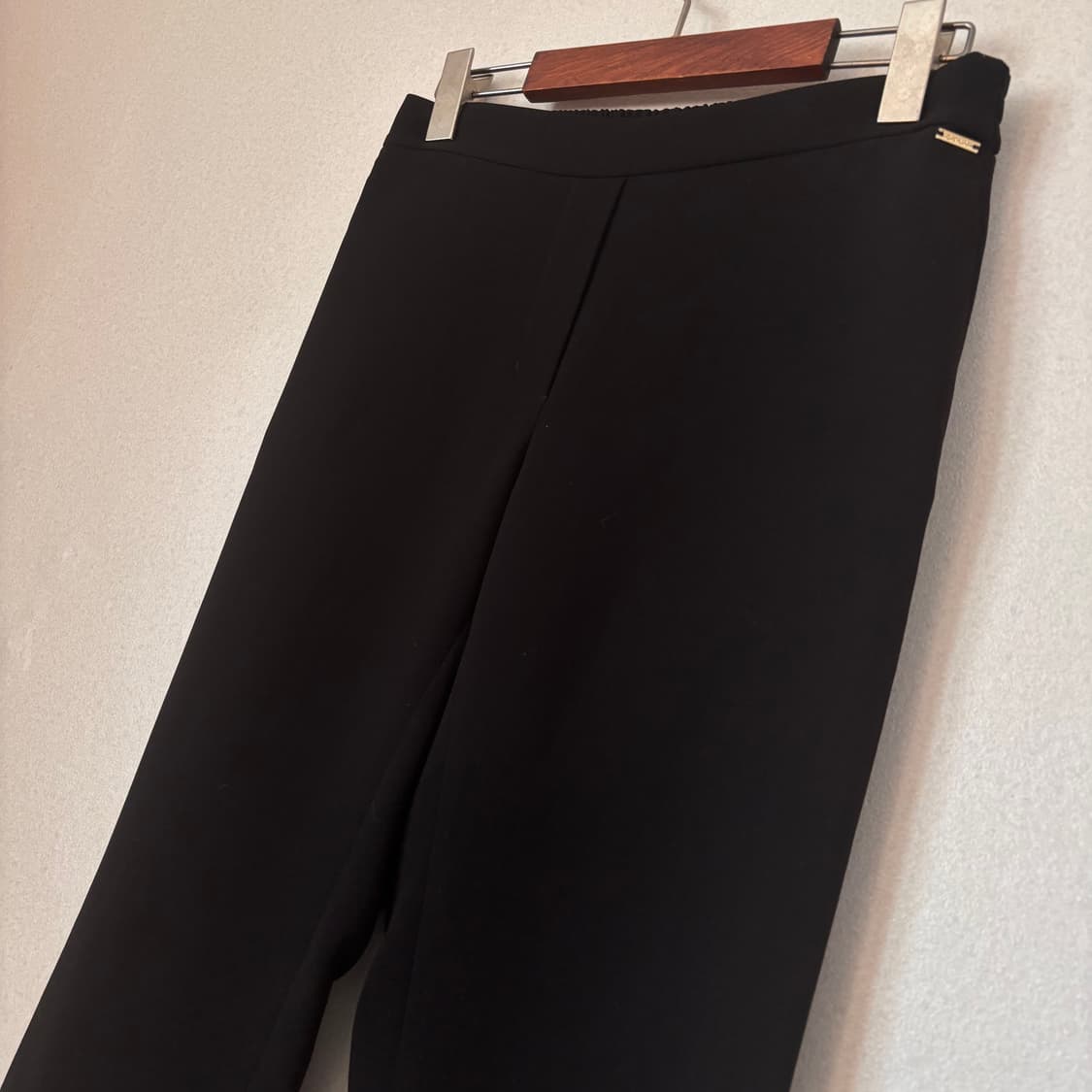 DKNY 블랙 밴딩 팬츠 25 26 단아한 실루엣 슬랙스 정장 바지 상품이미지8