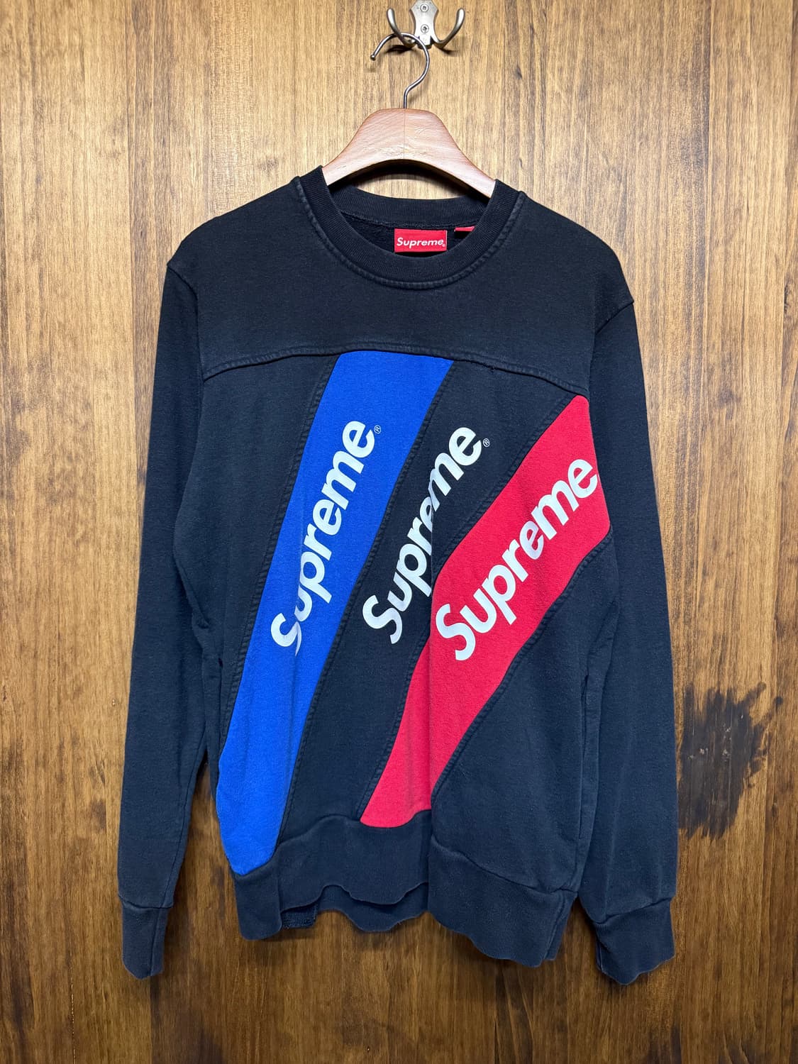 Supreme Printed Sweatshirt 상품이미지2