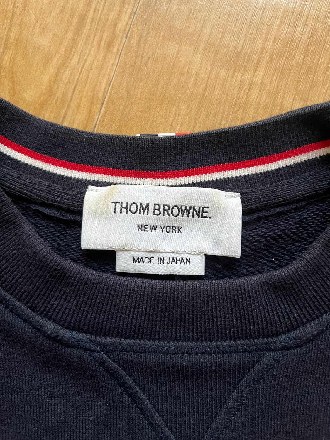 톰브라운 맨투맨 2사이즈 상품이미지4