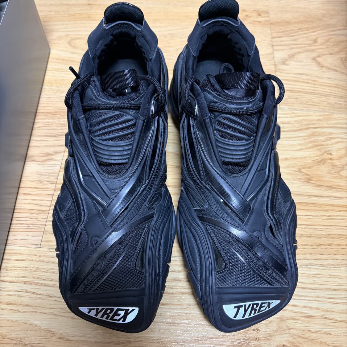 발렌시아가 타이렉스 TYREX 블랙 e40 상품이미지3