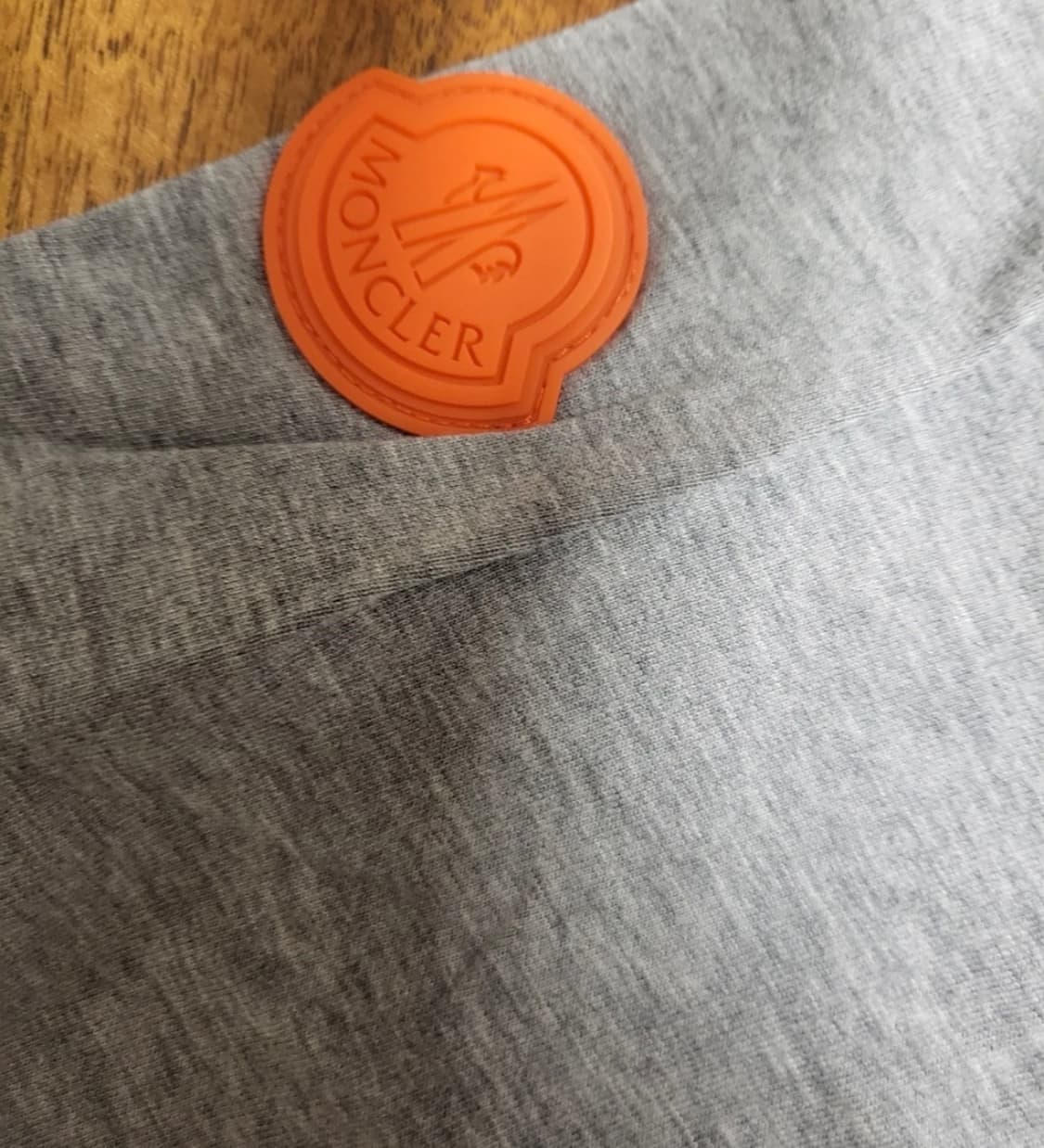 몽클레어 X 오프화이트 블랙스완 롱슬리브 M 상품이미지3