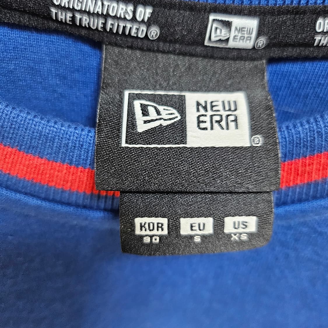 (실착1회) 뉴에라 맨투맨 딥블루 오버핏 S사이즈 상품이미지4
