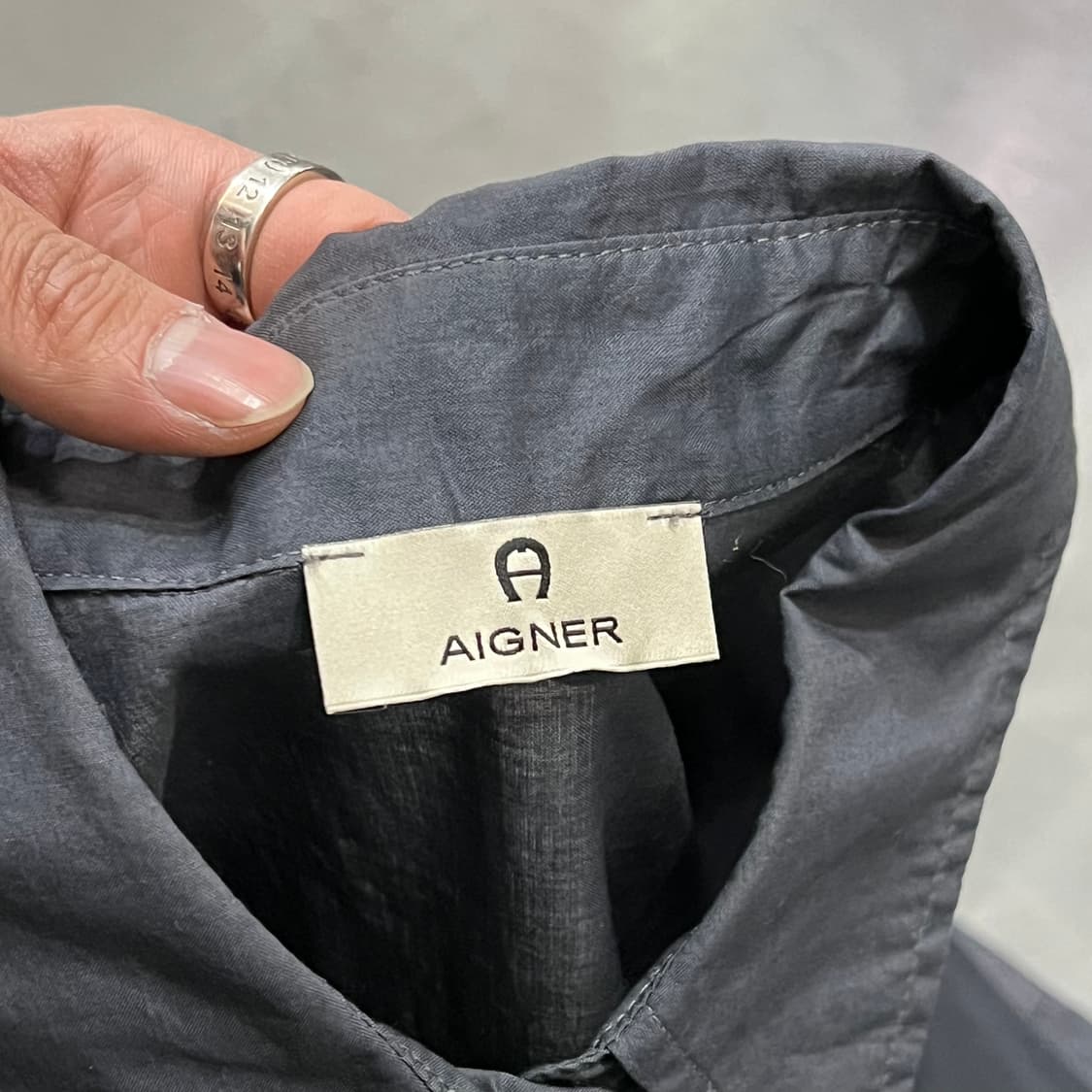  아이그너 버튼 디테일 셔츠 y15458 상품이미지6