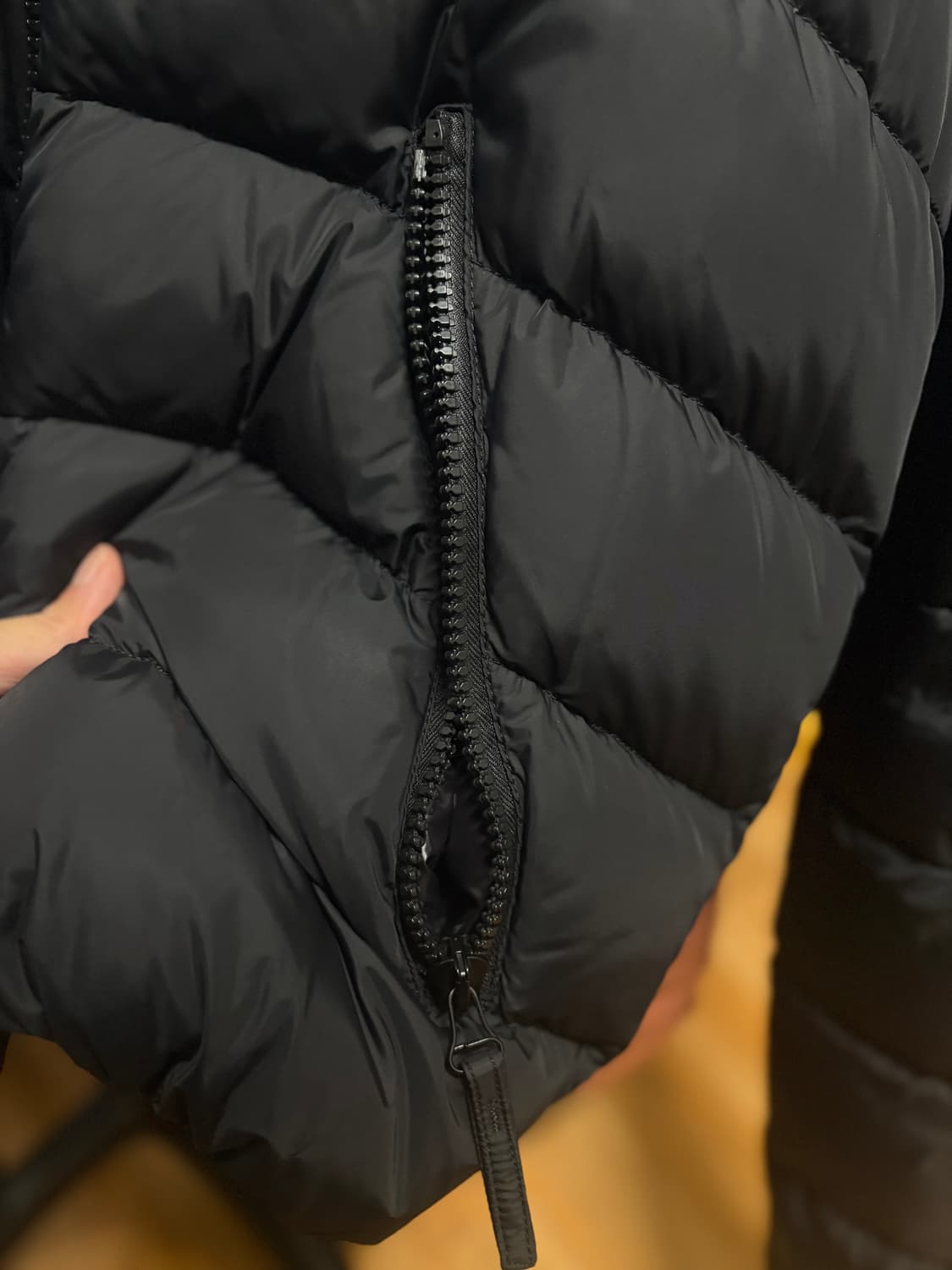 듀베티카 블랙 패딩 (56) 상품이미지3