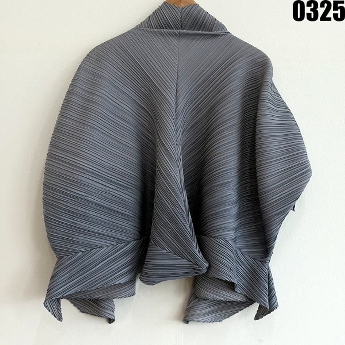 이세이 미야케 플리츠 오픈형 자켓 F  상품이미지10