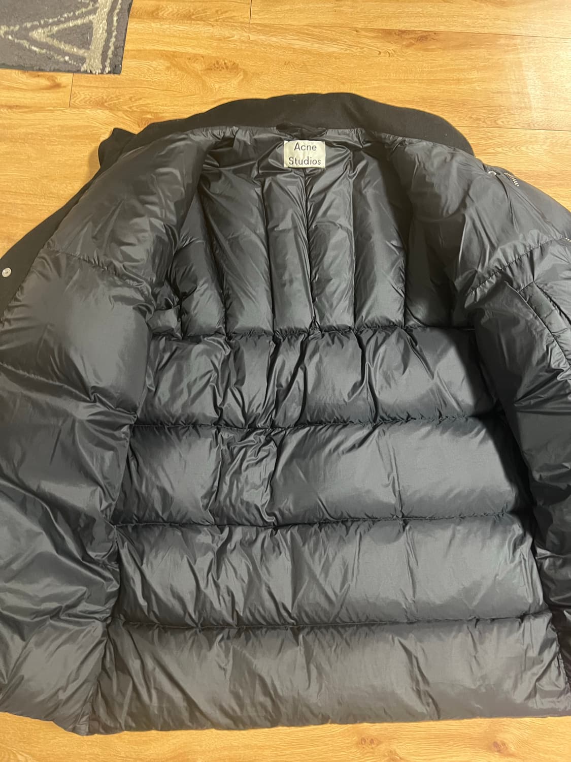 아크네 롱 패딩  상품이미지5