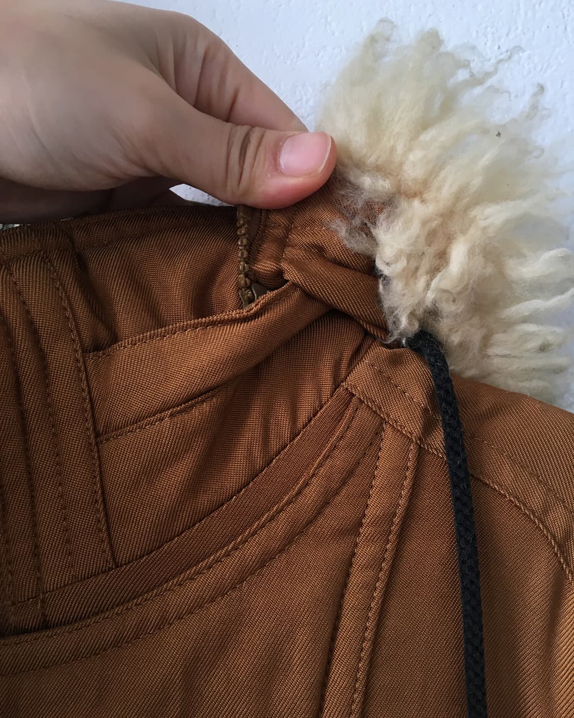 Fake fur hood bomber jacket 상품이미지5