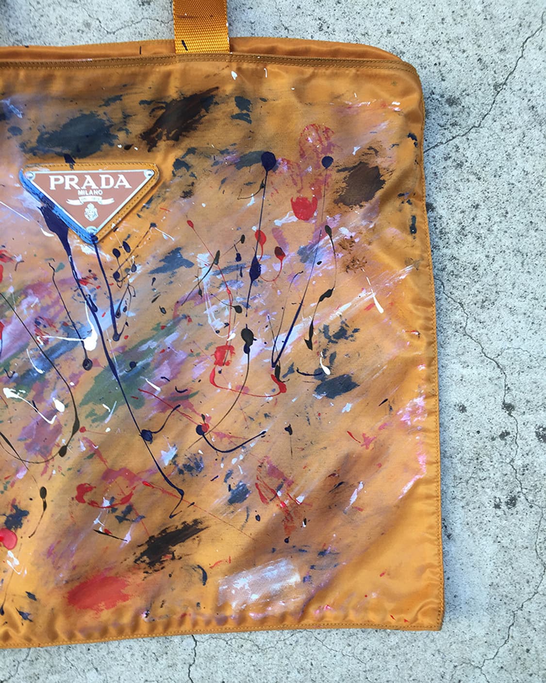 PRADA PAINT CUSTOM TOTE 상품이미지2