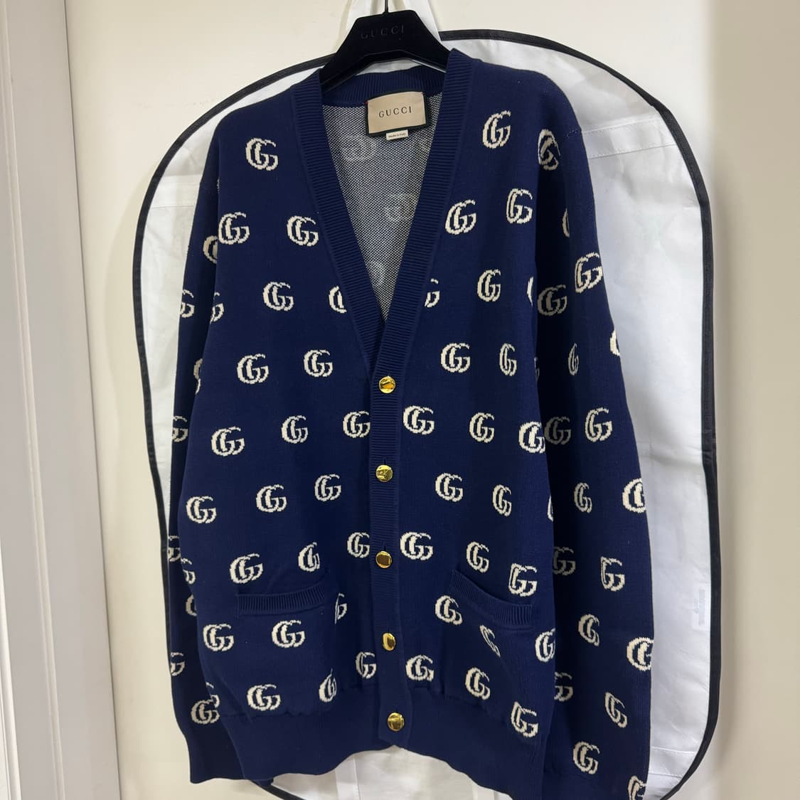 구찌 자카드 GG로고 가디건 XL사이즈 전재준 가디건 상품이미지5