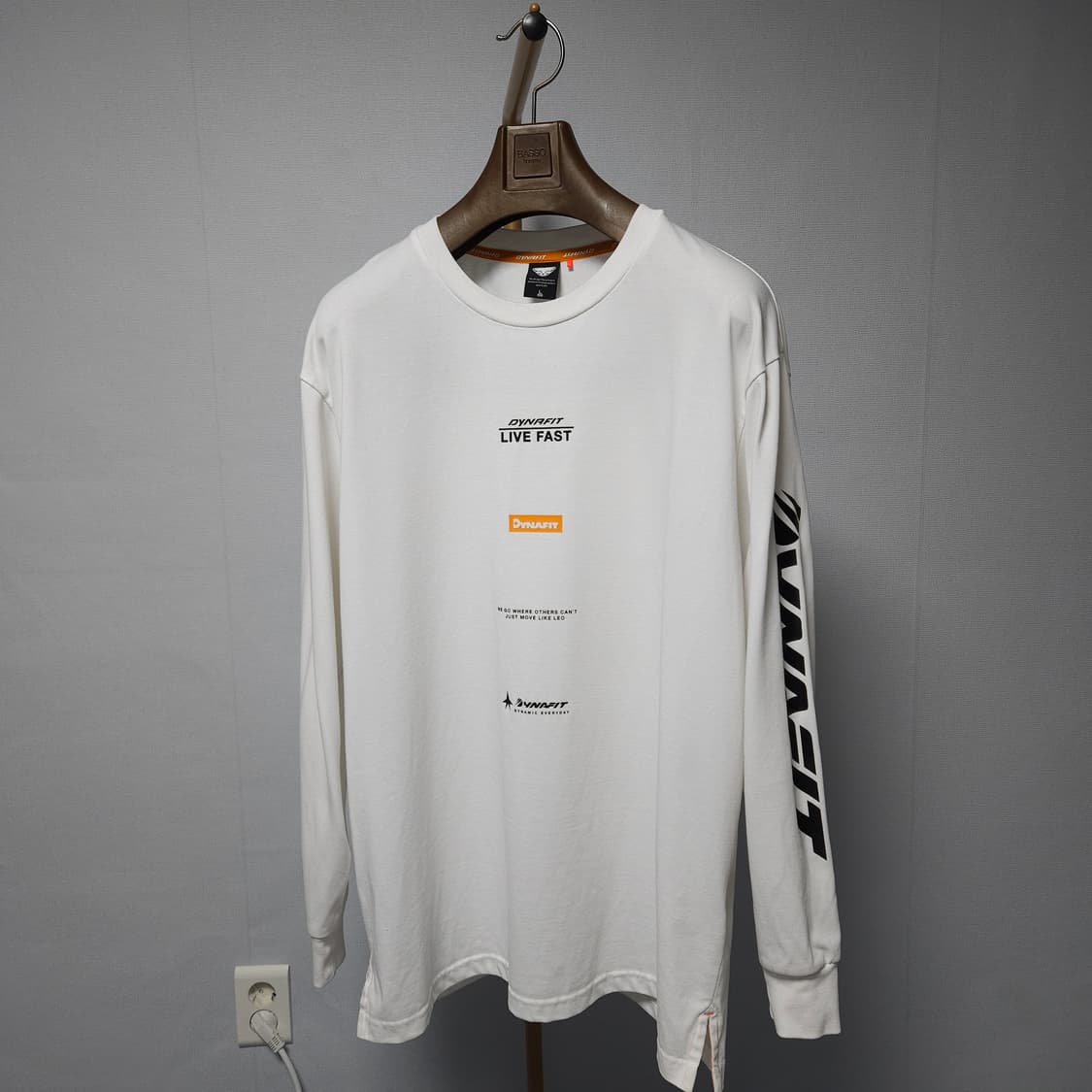 100 ) 다이나핏 남성 사이드로고 오버핏 긴팔티 상품이미지2