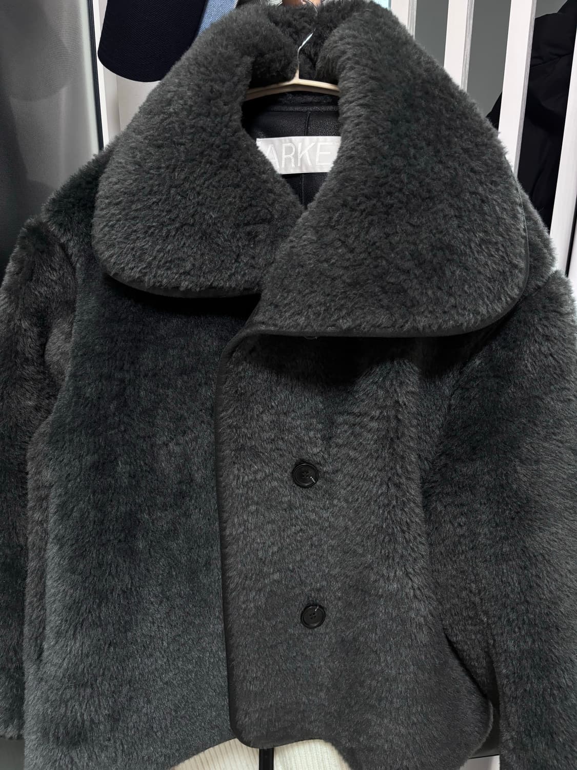 Arket 아르켓 숏 테디 자켓 다크그레이 상품이미지4