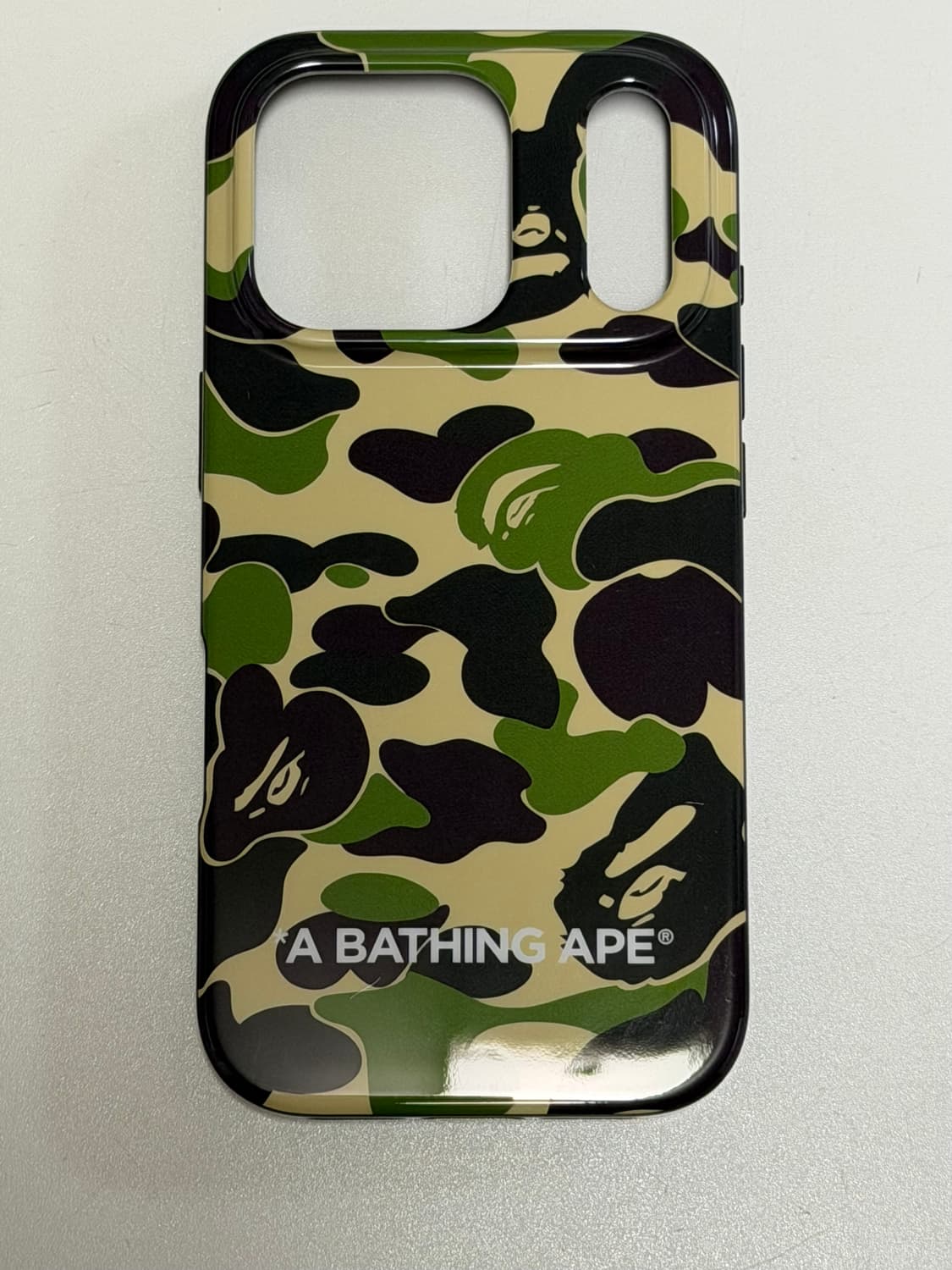 베이프 아이폰 17프로 케이스 상품이미지1